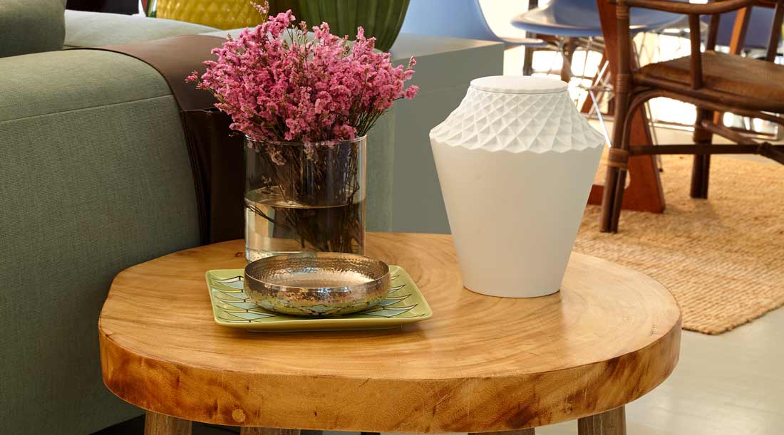 5 Captivating White Cremation Urns for Ashes