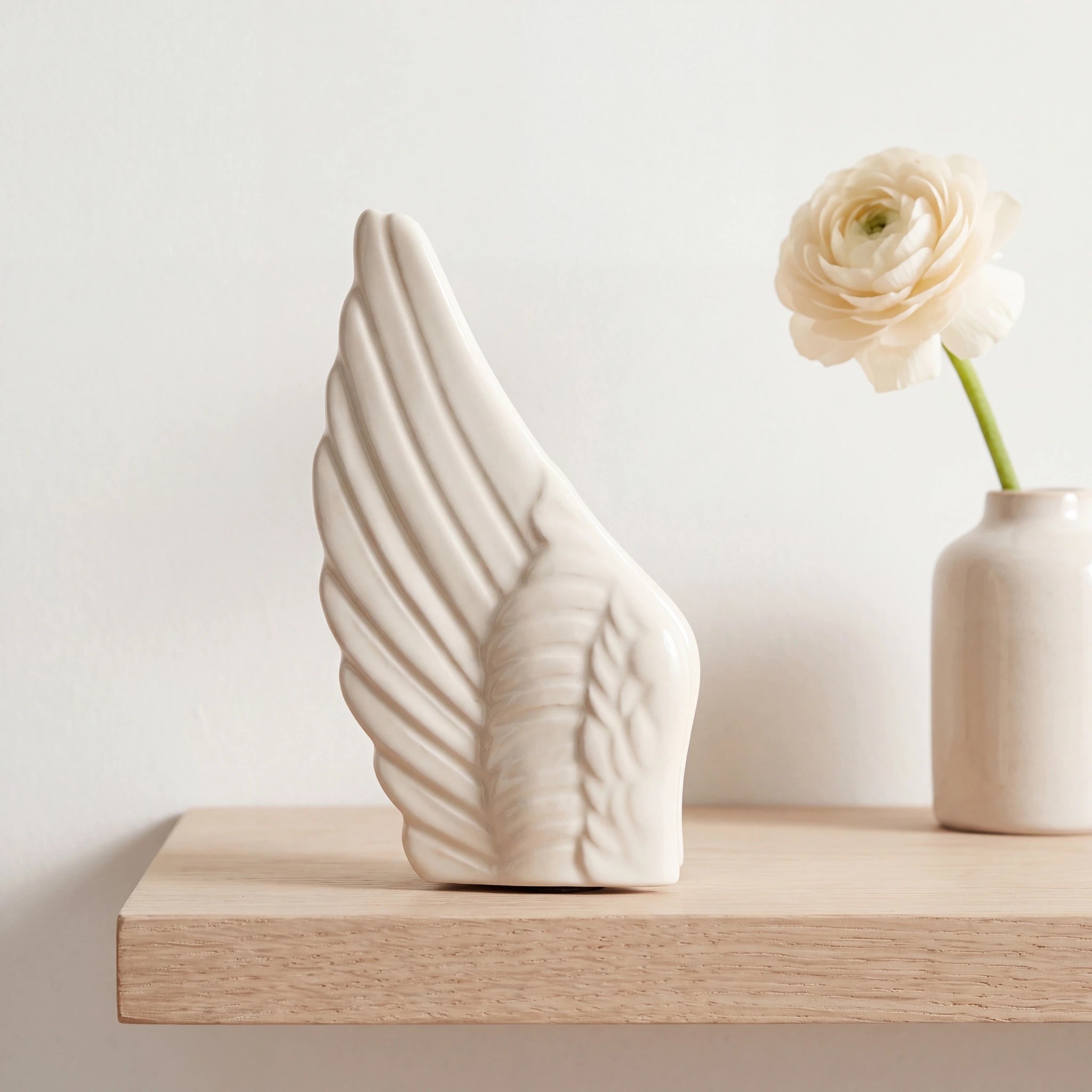 Angel-Wings-Small-Urn-for-Ashes-in-Cream-keepsake_bud_vase