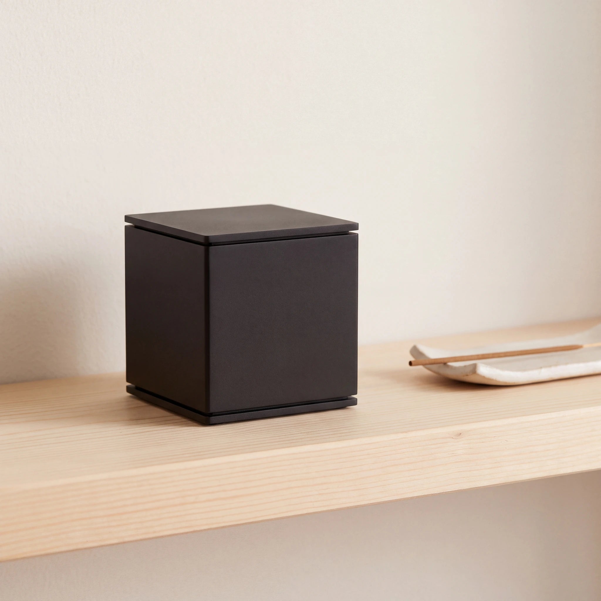 Box-Small-Urn-for-Ashes-in-Matte-Black-Stainless-Steel-keepsake_incense