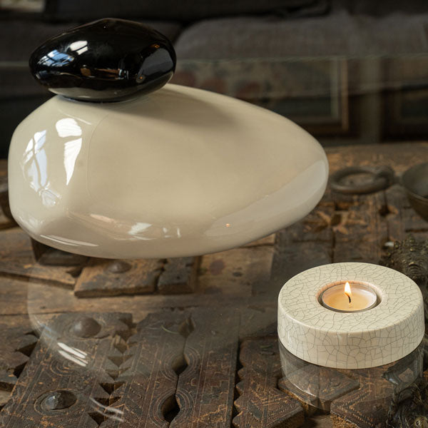 Caleo Keepsake Candle in Crackle Glaze with Stone Urn