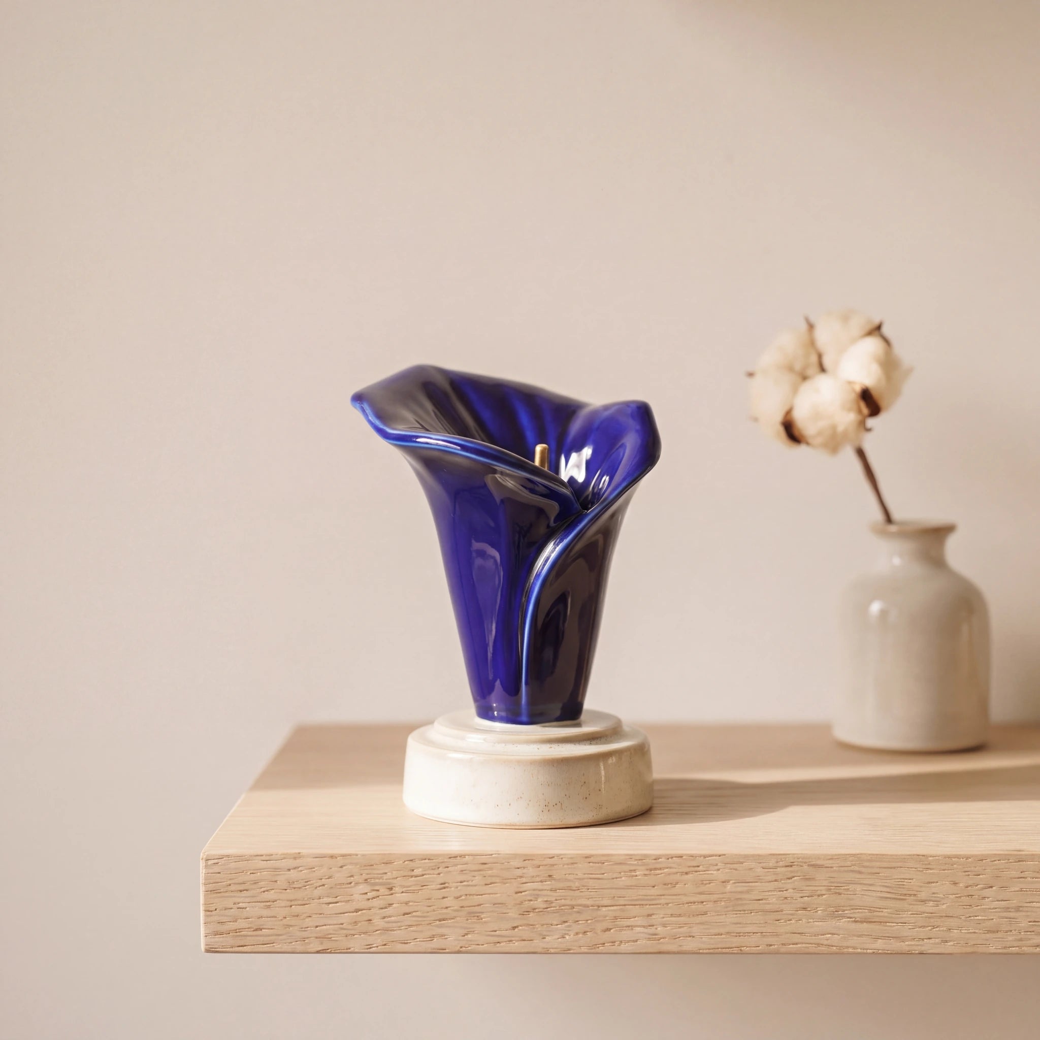 Calla-Lily-Keepsake-Urn-for-Ashes-in-Blue-keepsake_bud_vase