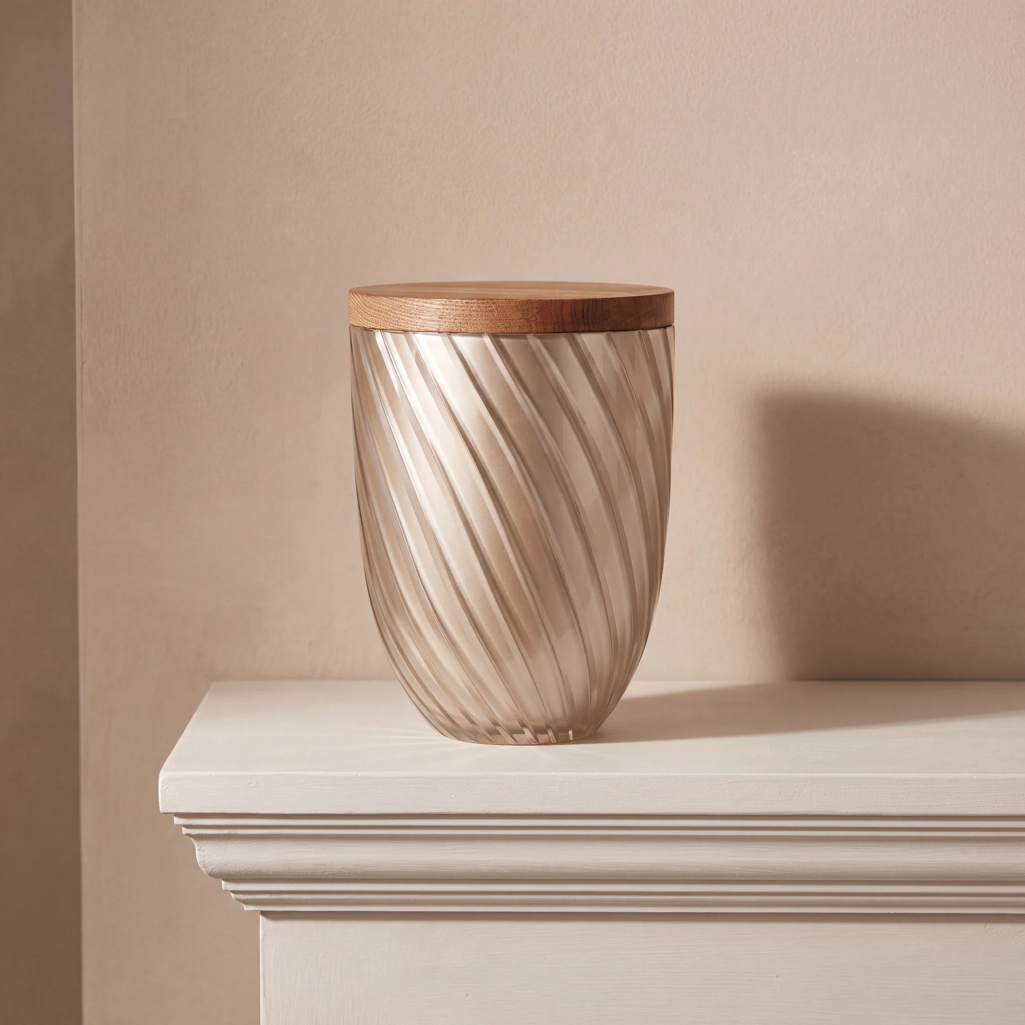 Crystal Adult Cremation Urn for Ashes with Oak Lid in Champagne