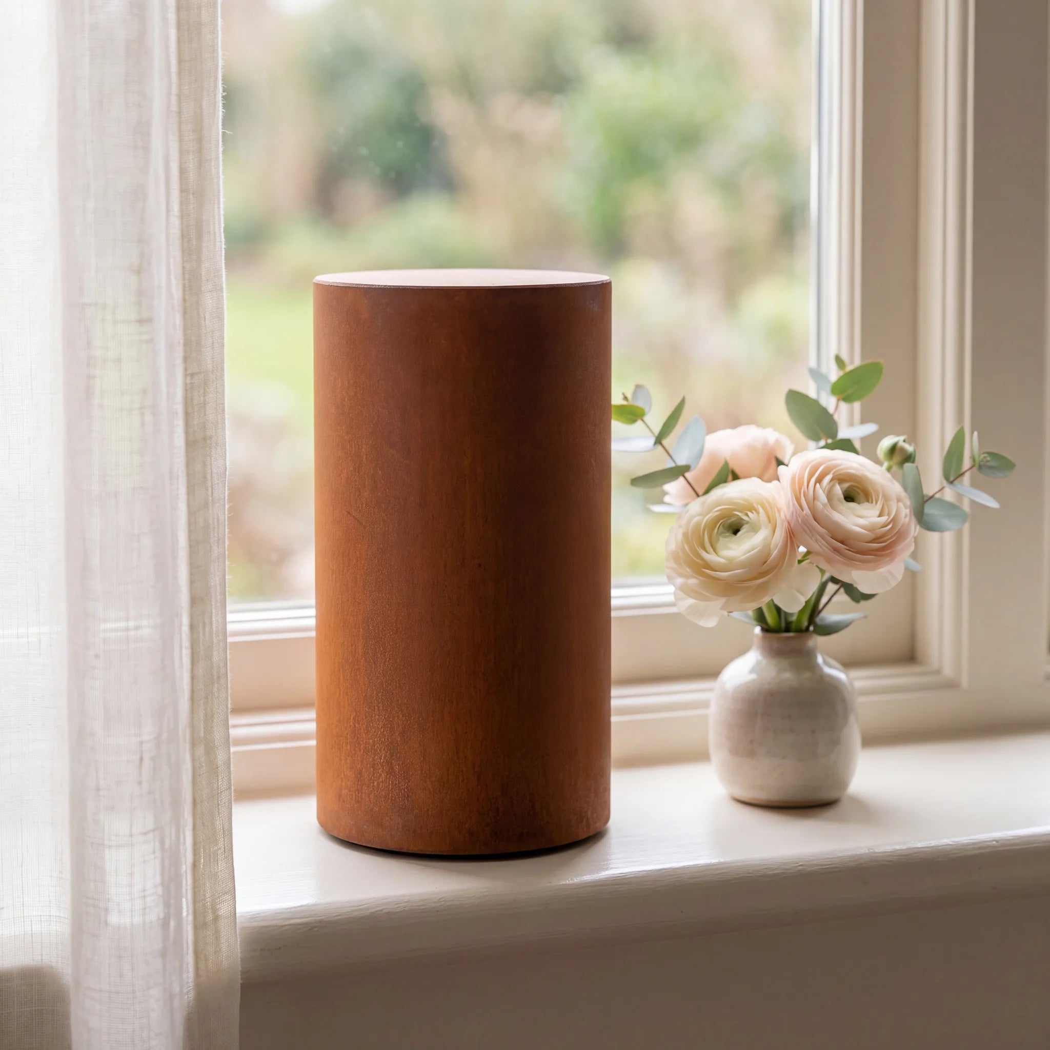 Cylinder-Small-Urn-for-Ashes-in-Corten-Steel-keepsake_windowsill_posy