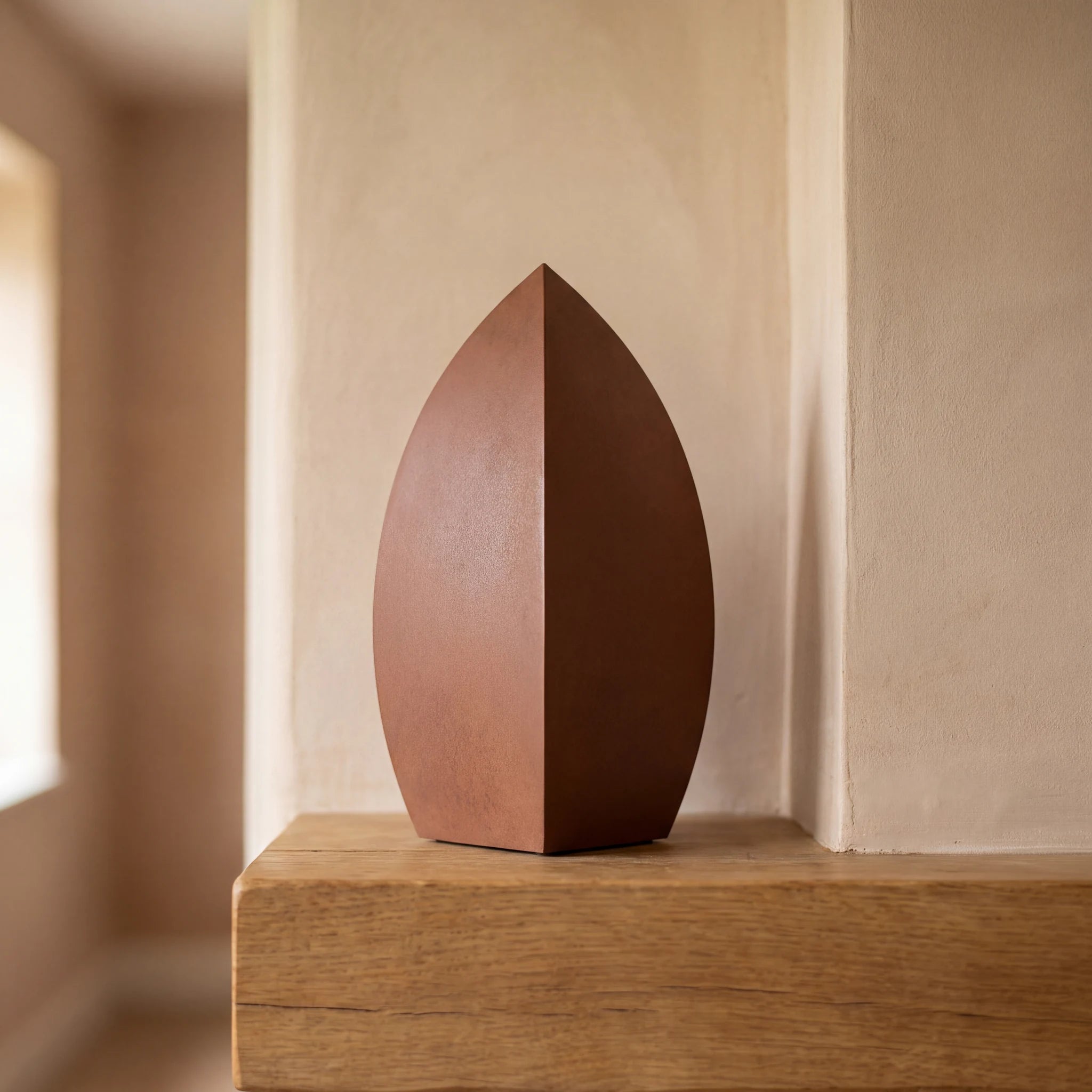 Drop-Medium-Urn-for-Ashes-in-Corten-Steel-amto_alcove