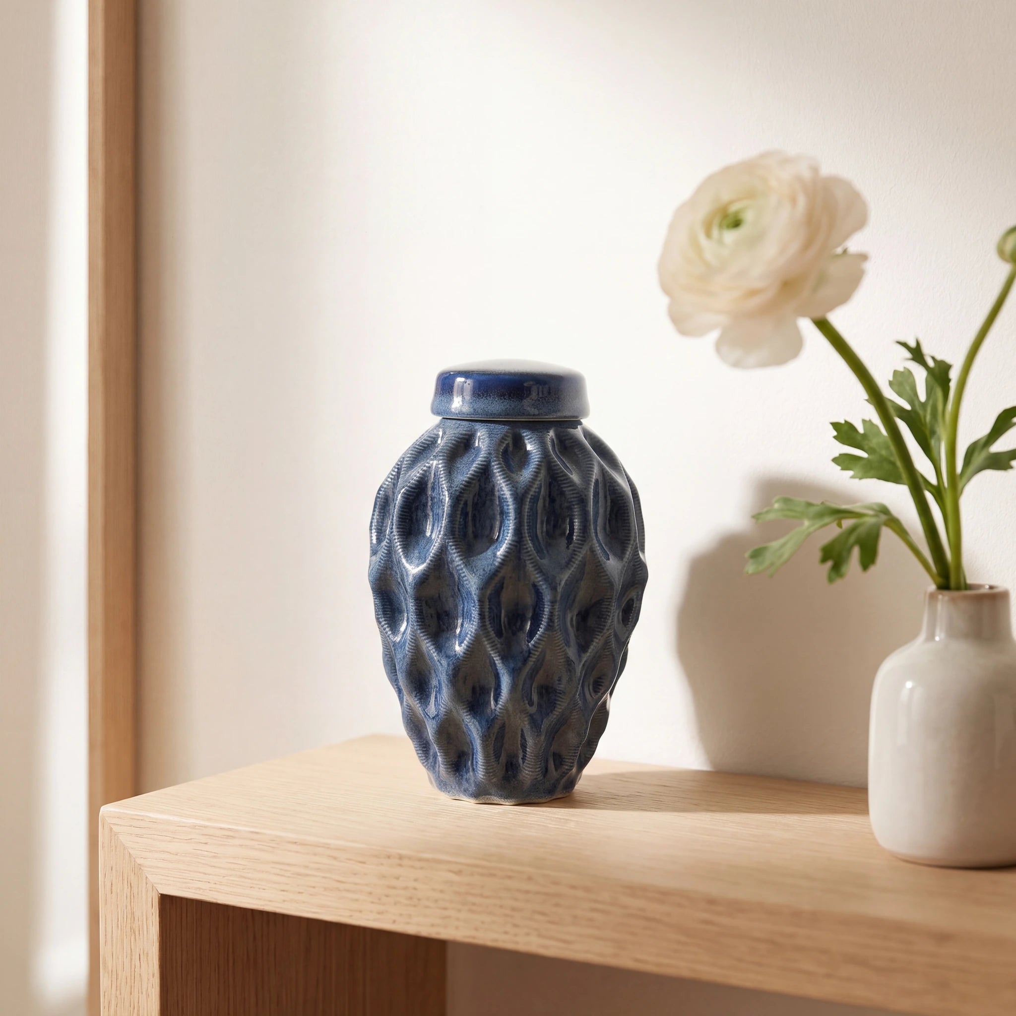 Echo-Keepsake-Urn-for-Ashes-in-Blue-keepsake_bud_vase
