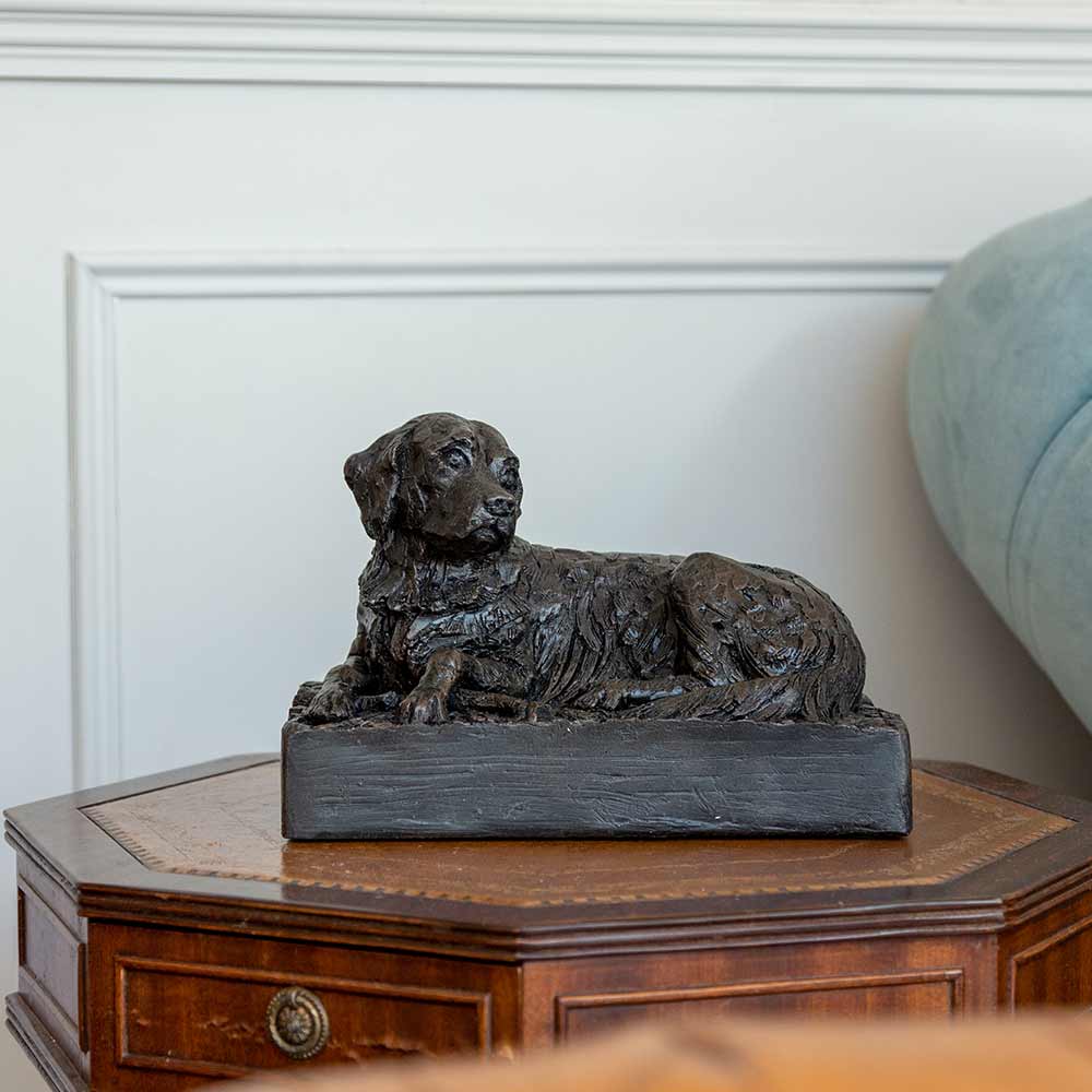 Golden Retriever Urn - Compact - Pet Urn for Ashes