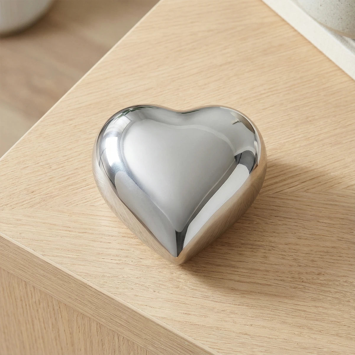 Heart Keepsake Urn for Ashes in Glossy Silver Metal