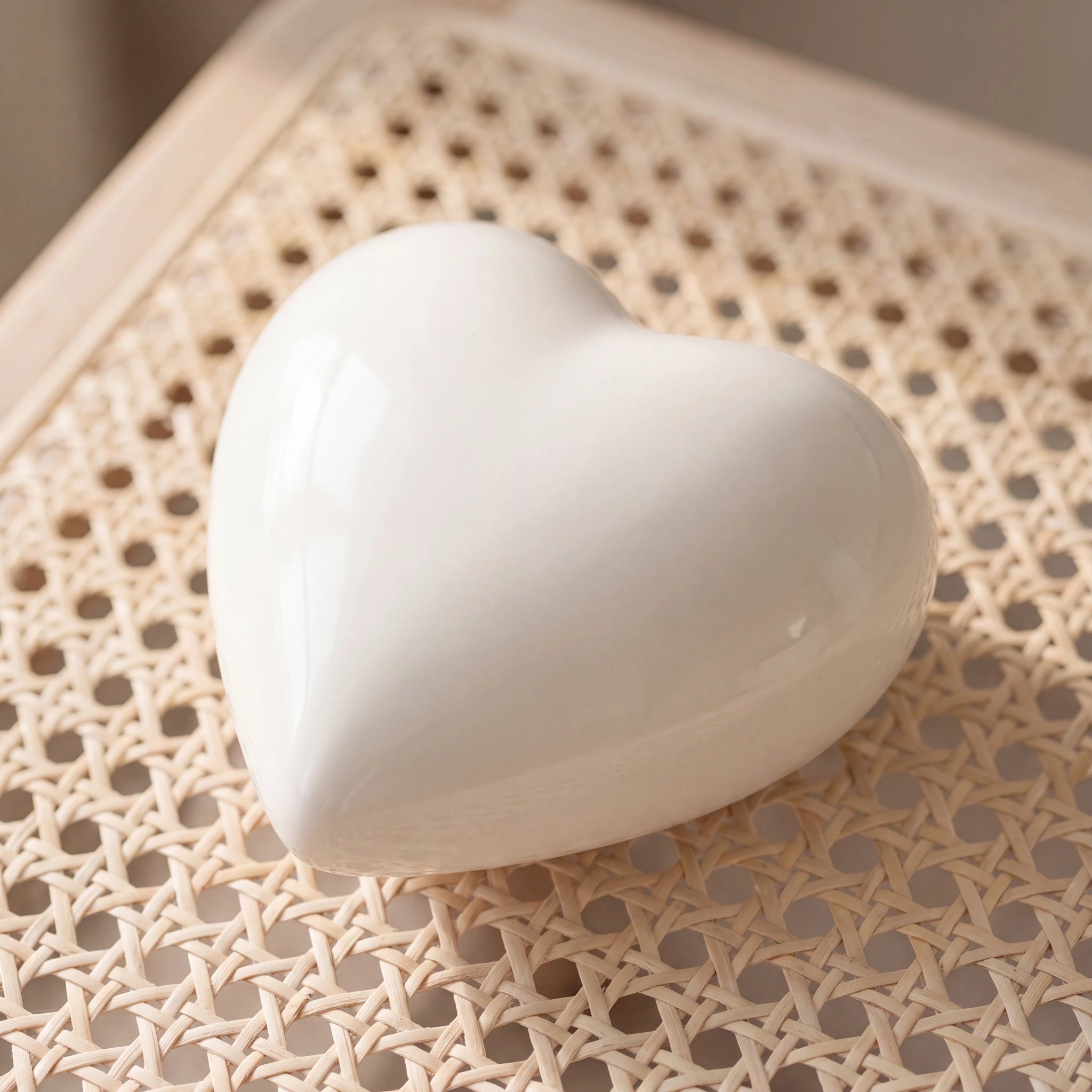 Heart-Keepsake-Urn-for-Ashes-in-White-heart_cane_above
