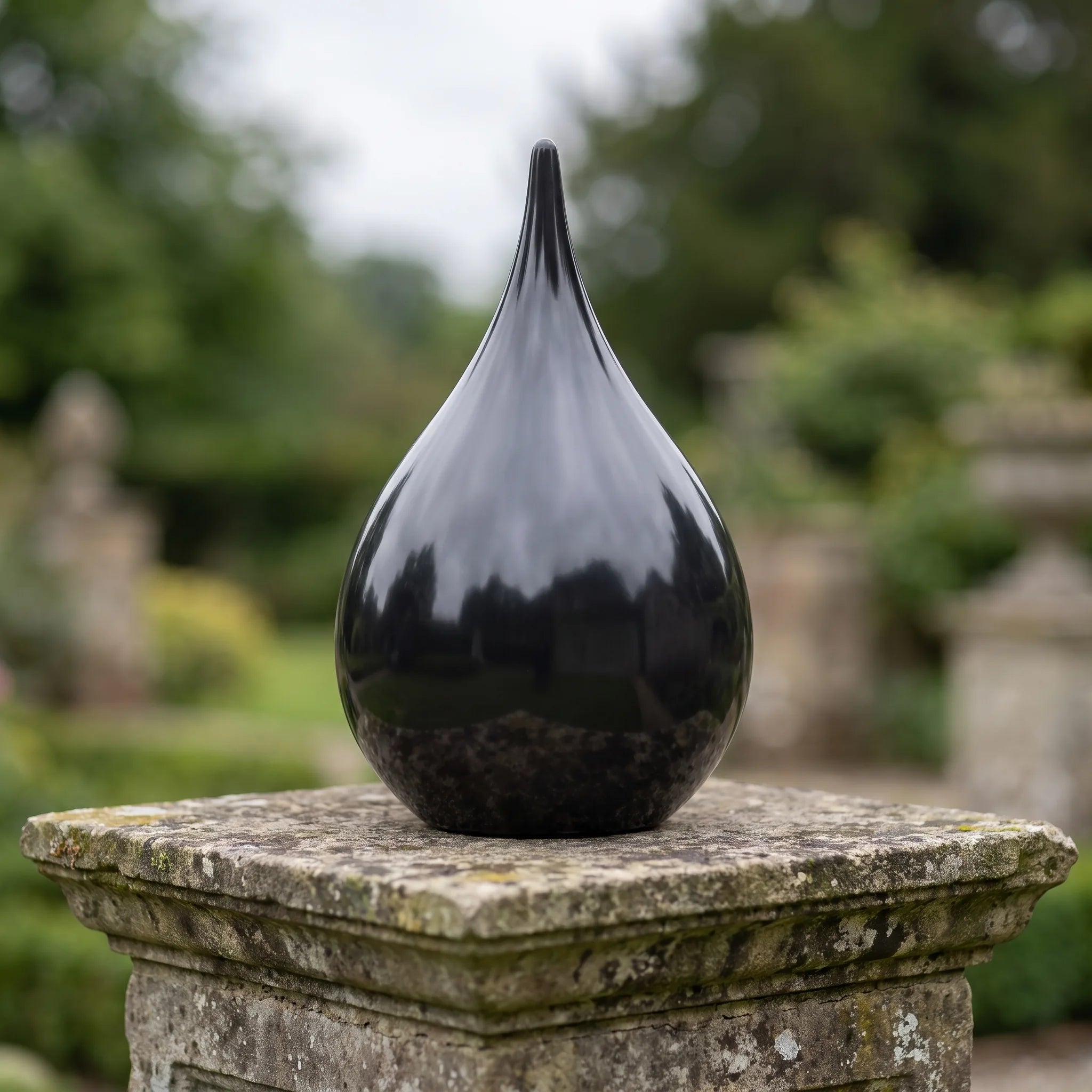 Teardrop Adult Cremation Urn for Ashes