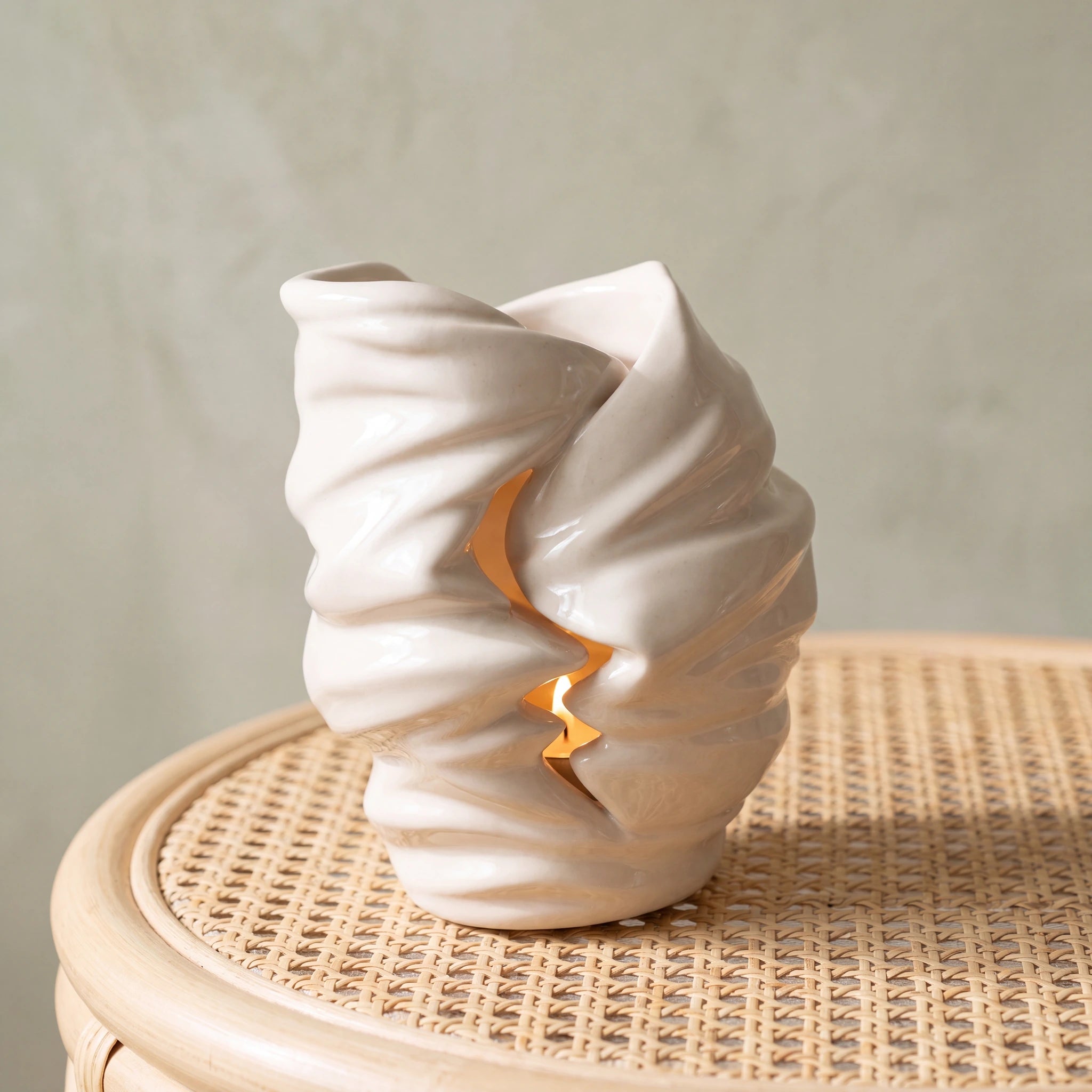 Light Adult Cremation Urn for Ashes in Cream