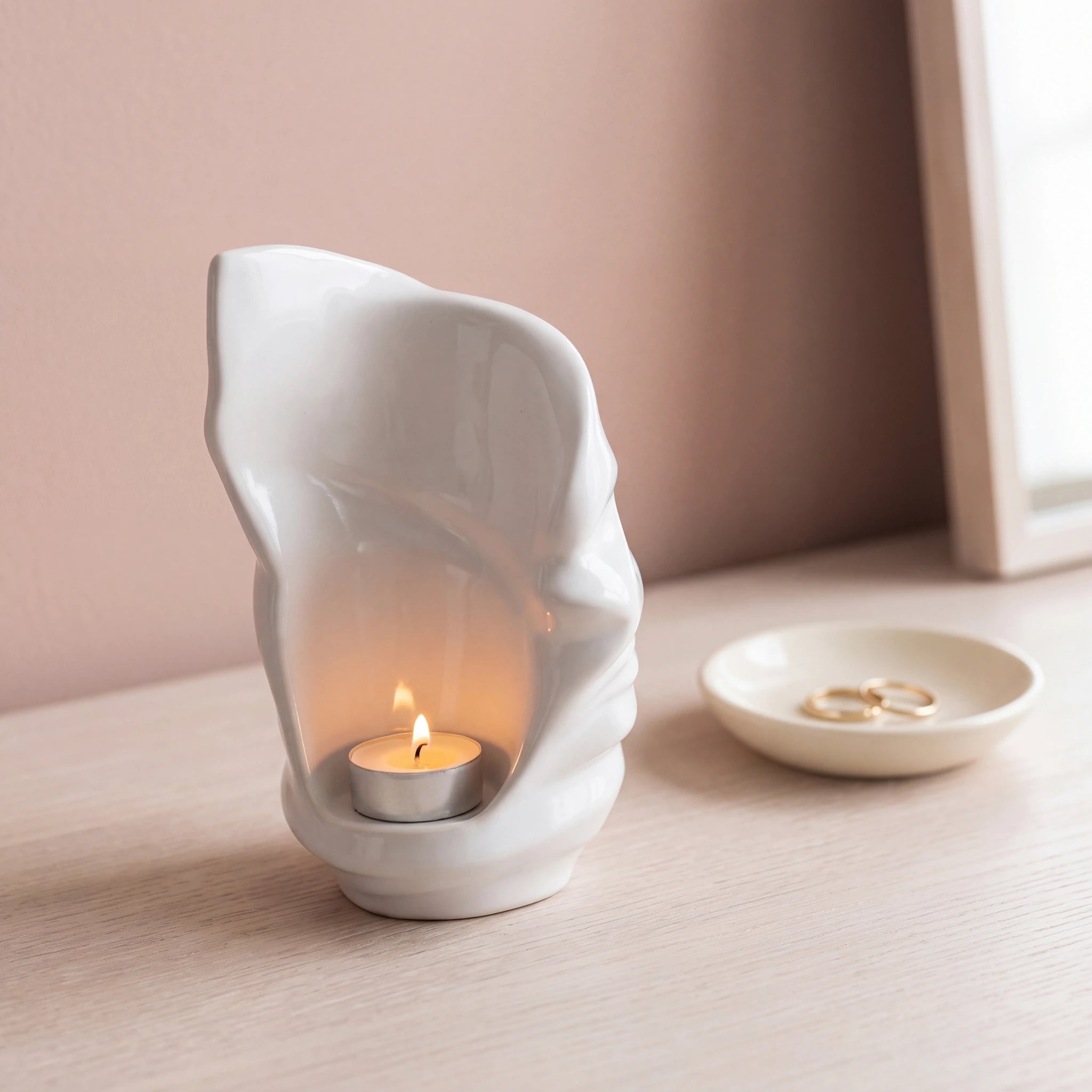 Light-Small-Urn-for-Ashes-in-White-keepsake_ring_dish-Left-Angle
