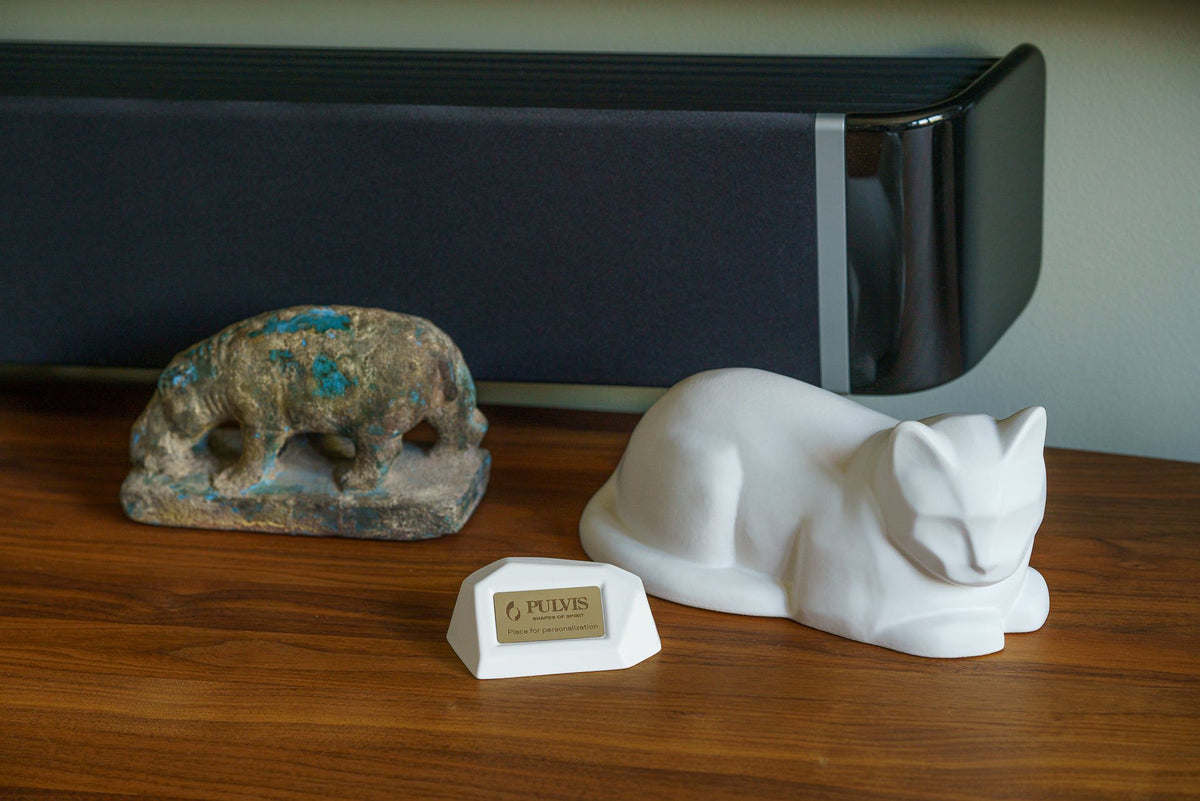 Lying-Cat-Urn-for-Ashes-in-Matte-White-07