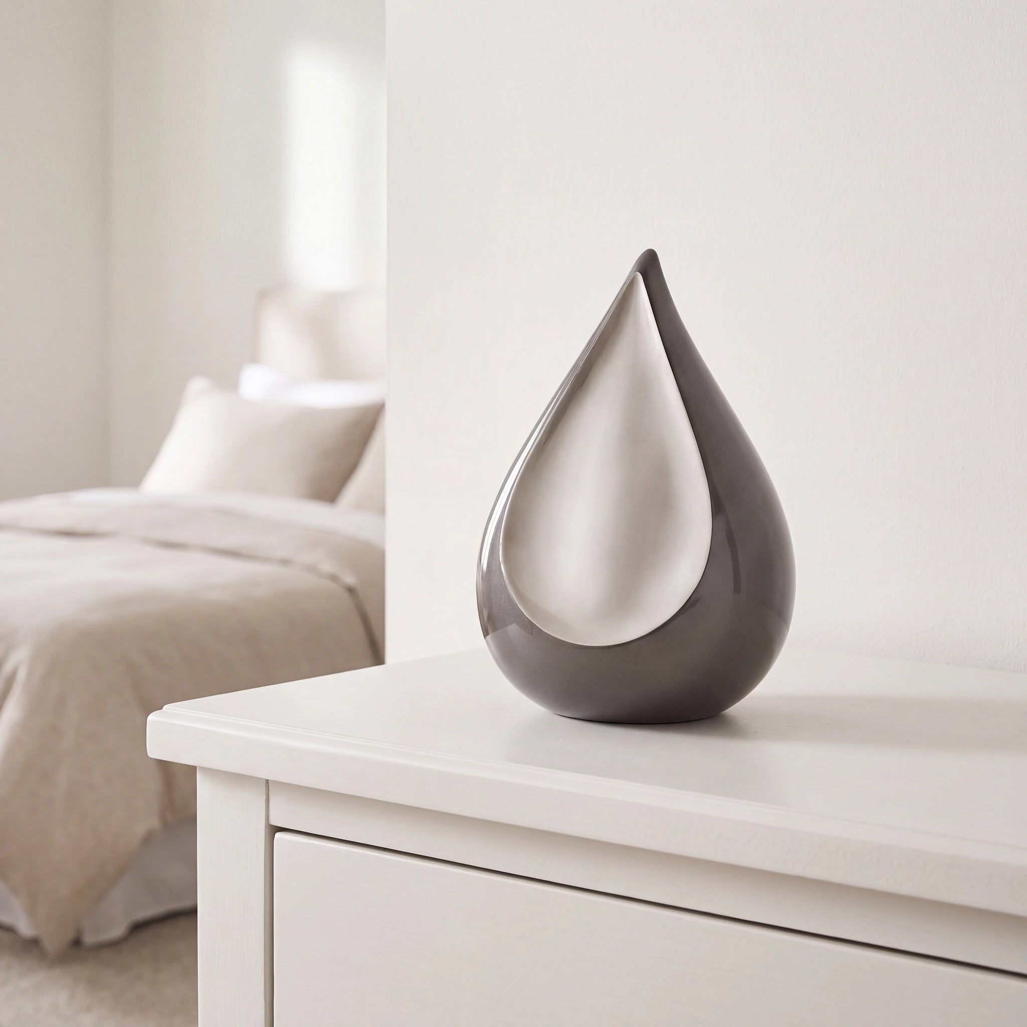 Odyssee Metal Teardrop Urn for Ashes in Grey
