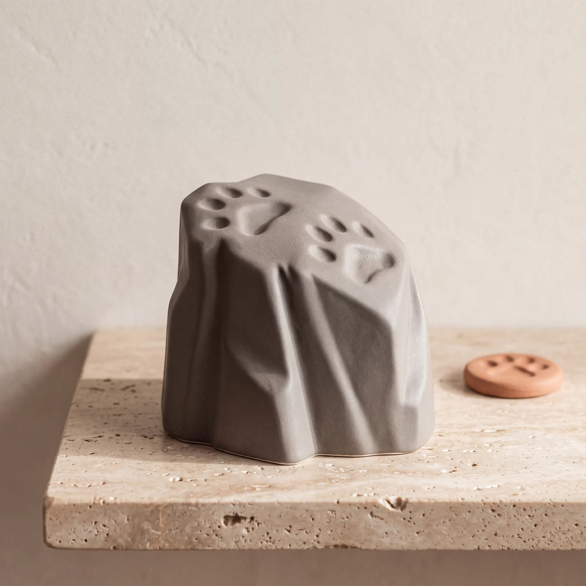 Paw-Prints-Pet-Urn-for-Ashes-in-Matte-Grey-pet_paw_token