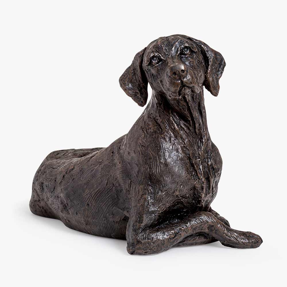 Pointer Urn for Ashes