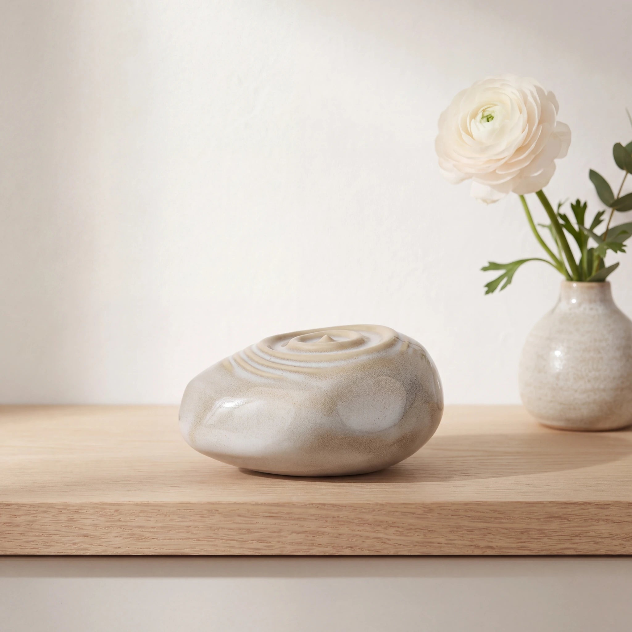 Ripples-Small-Urn-for-Ashes-in-Beige-Grey-keepsake_bud_vase