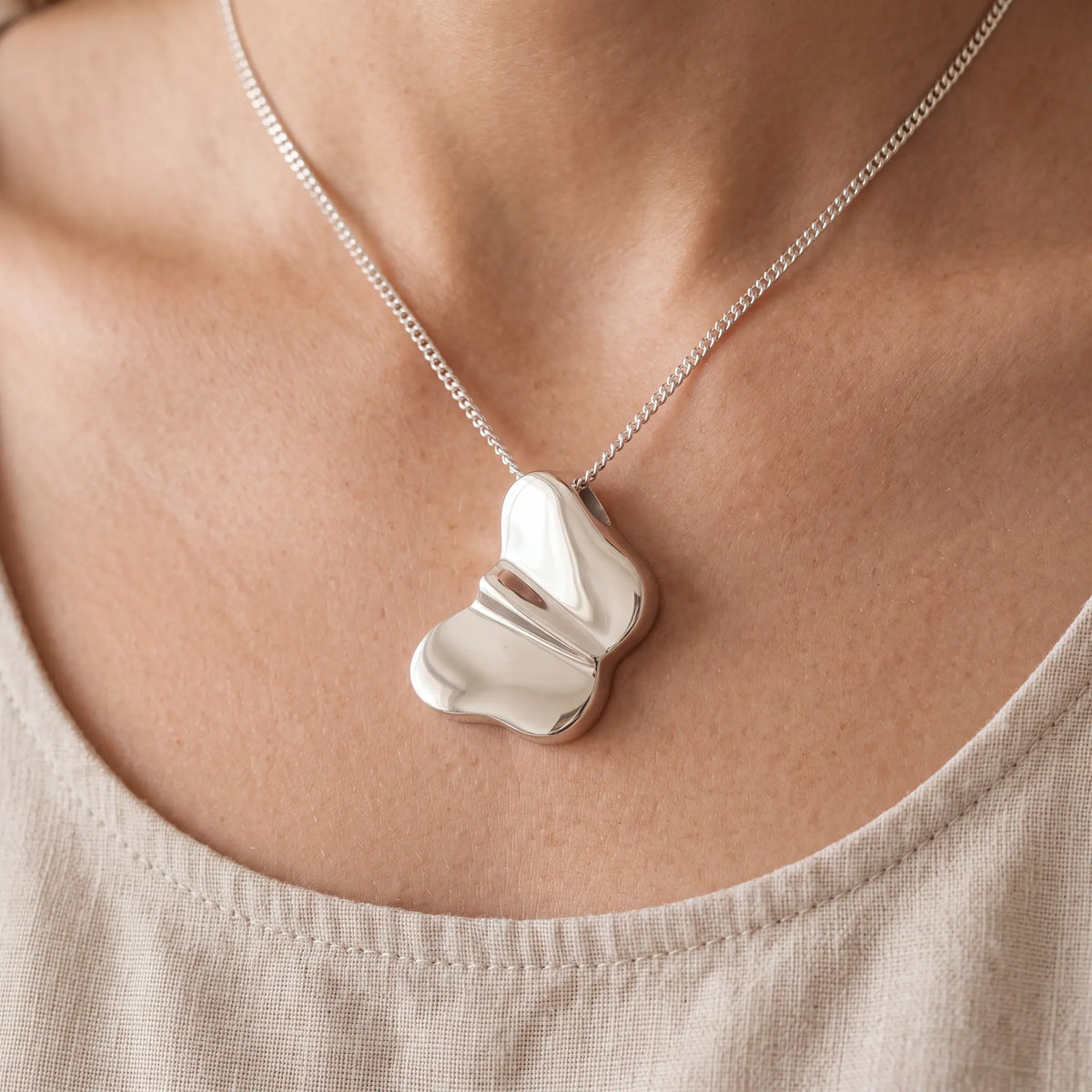 Self-fill-Butterfly-Memorial-Ashes-Pendant-Worn