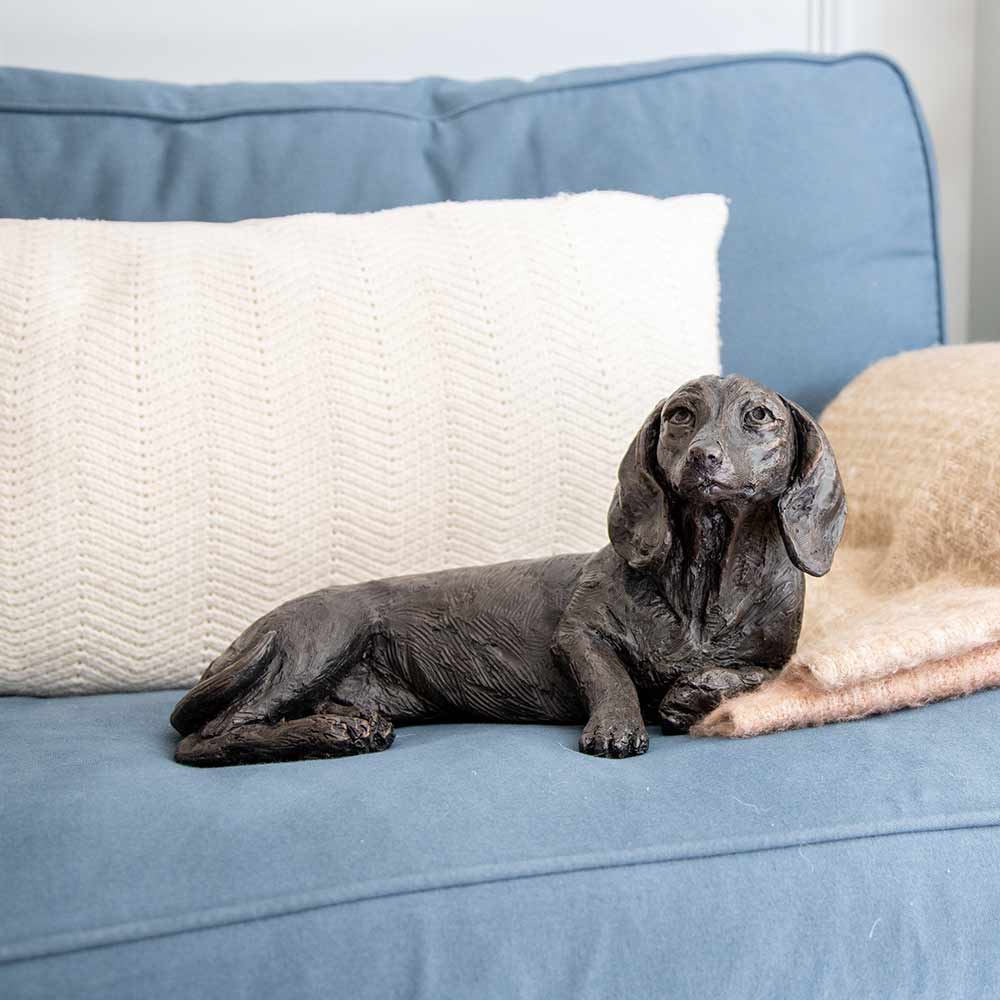 Short Haired Dachshund Urn for Ashes – Dog Urn