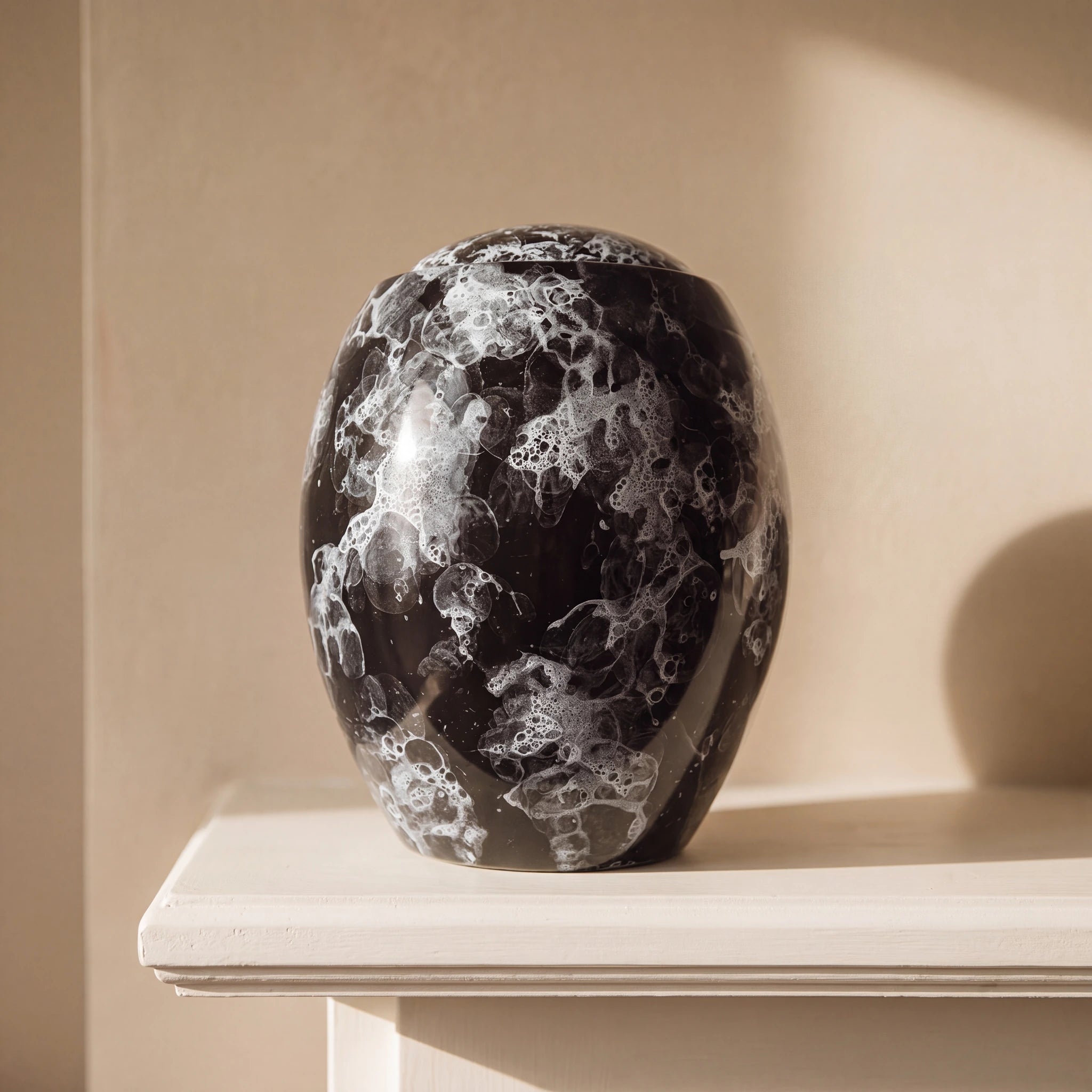 Splash Modern Adult Cremation Urn for Ashes in Black