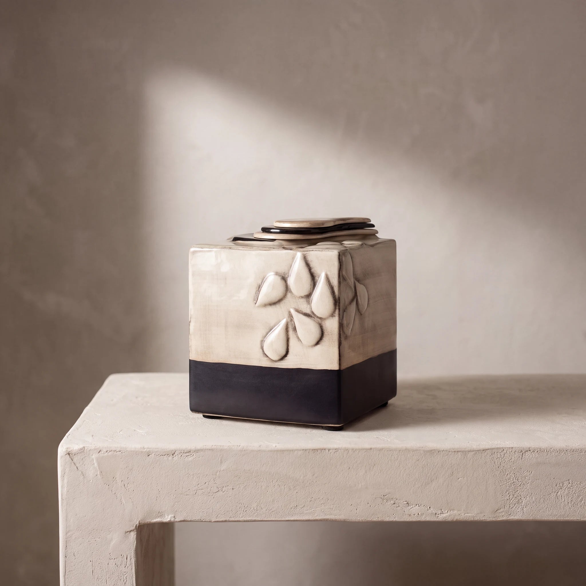 Teardrop Cube Adult Cremation Urn for Ashes