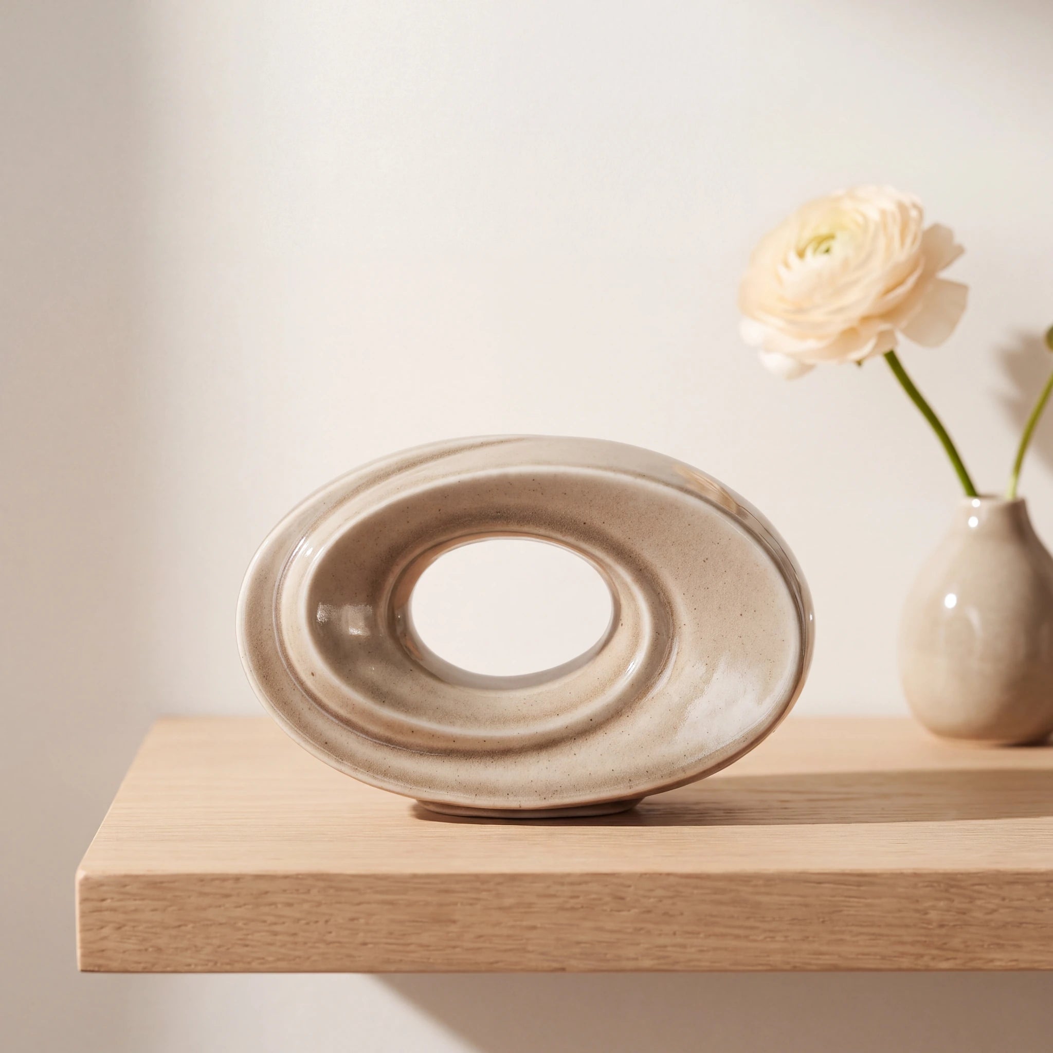 The-Passage-Small-Urn-for-Ashes-in-Beige-Grey-keepsake_bud_vase