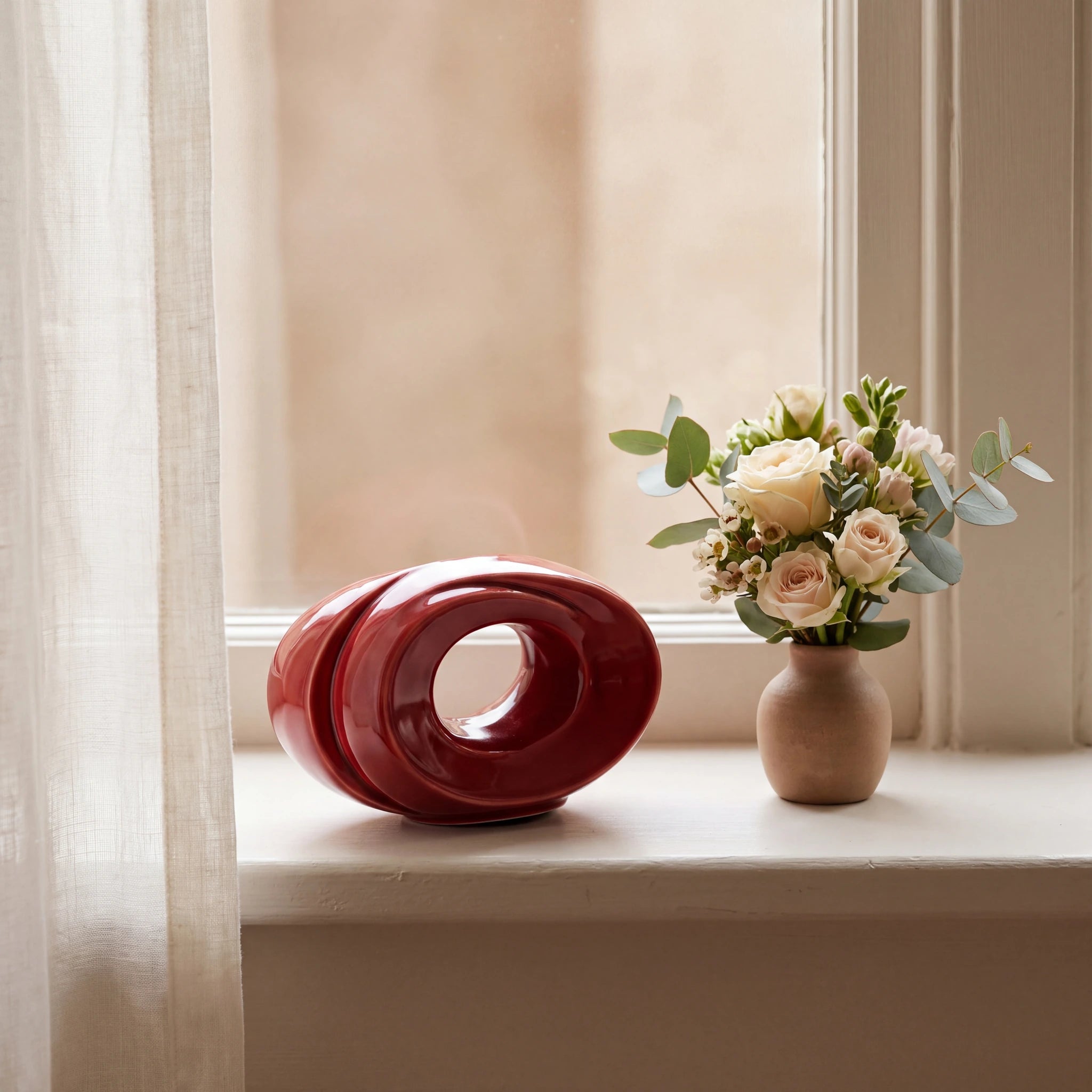 The-Passage-Small-Urn-for-Ashes-in-Red-keepsake_windowsill_posy-Right-Angle