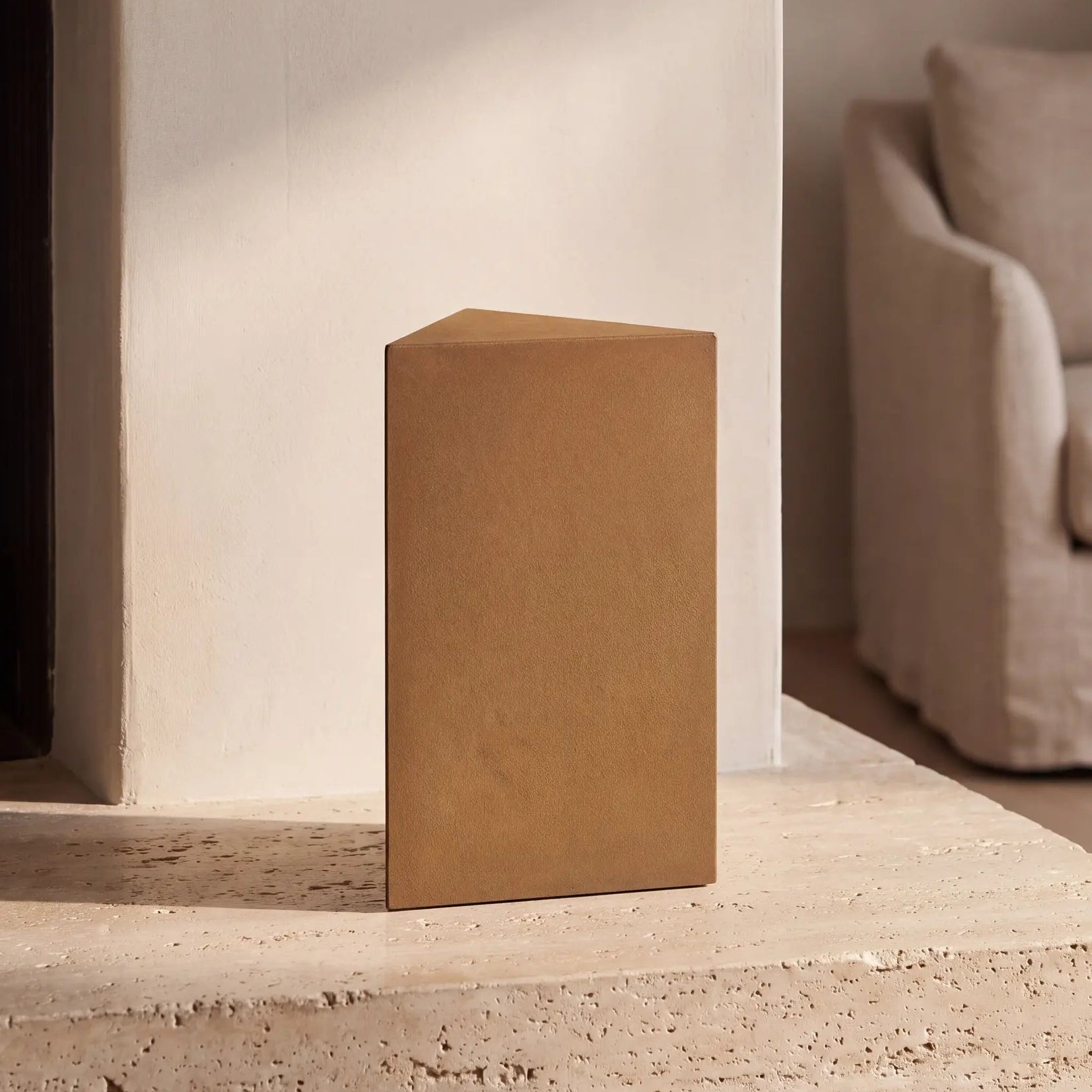 Trigon-Medium-Urn-for-Ashes-in-Corten-Steel-amto_hearth