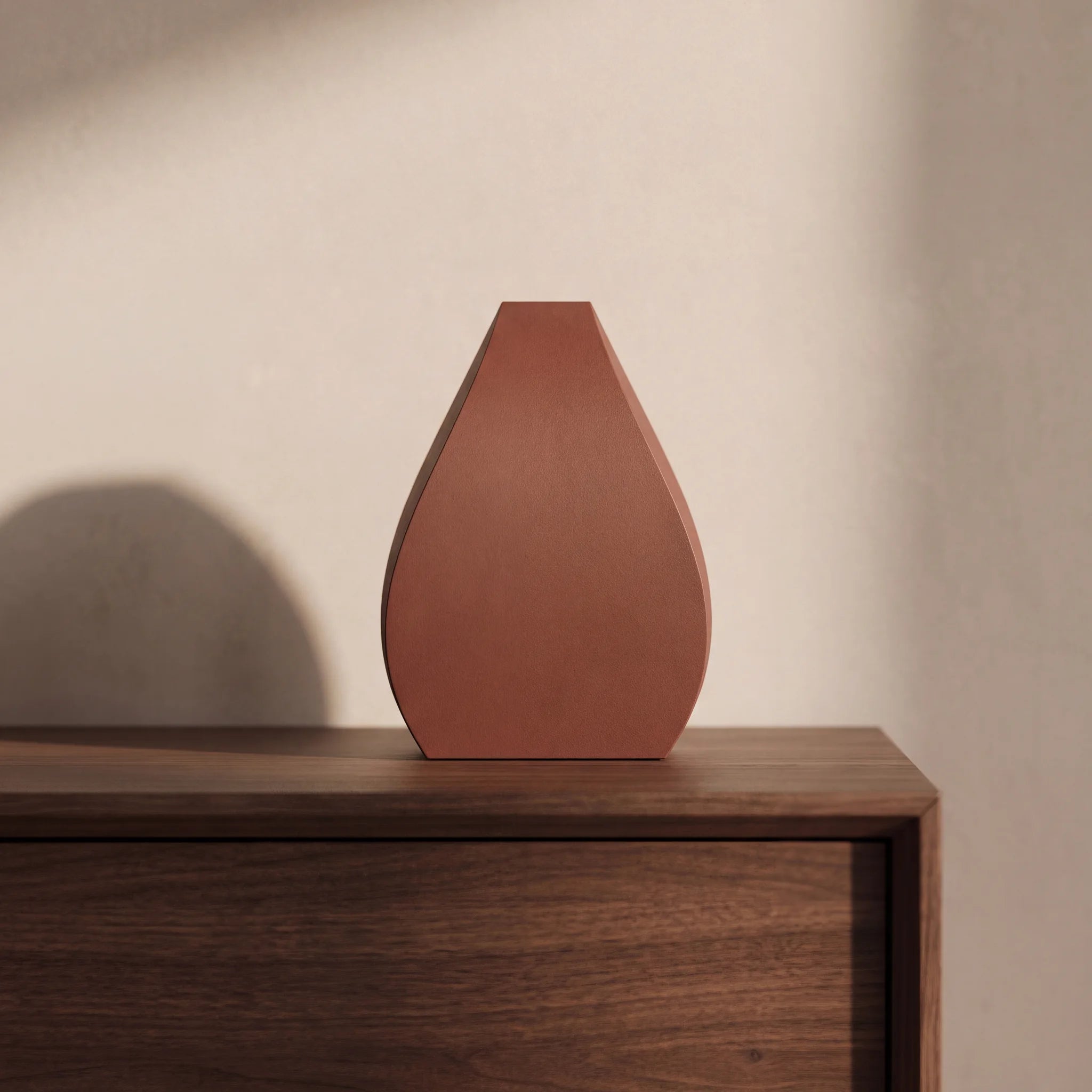Tulip-Adult-Cremation-Urn-for-Ashes-in-Corten-Steel-amto_walnut