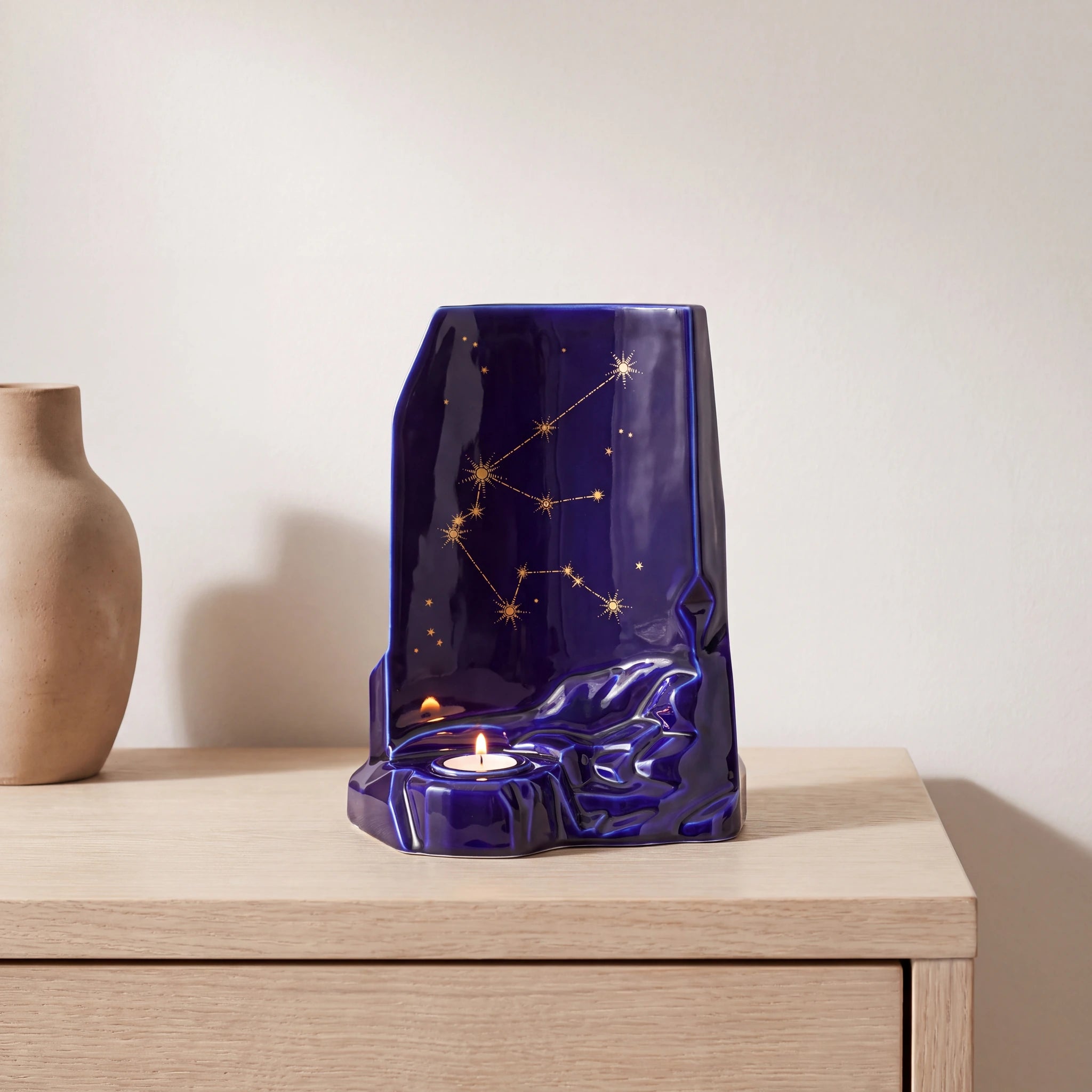 Zodiac-Aquarius-Adult-Cremation-Urn-for-Ashes-Oak-Console