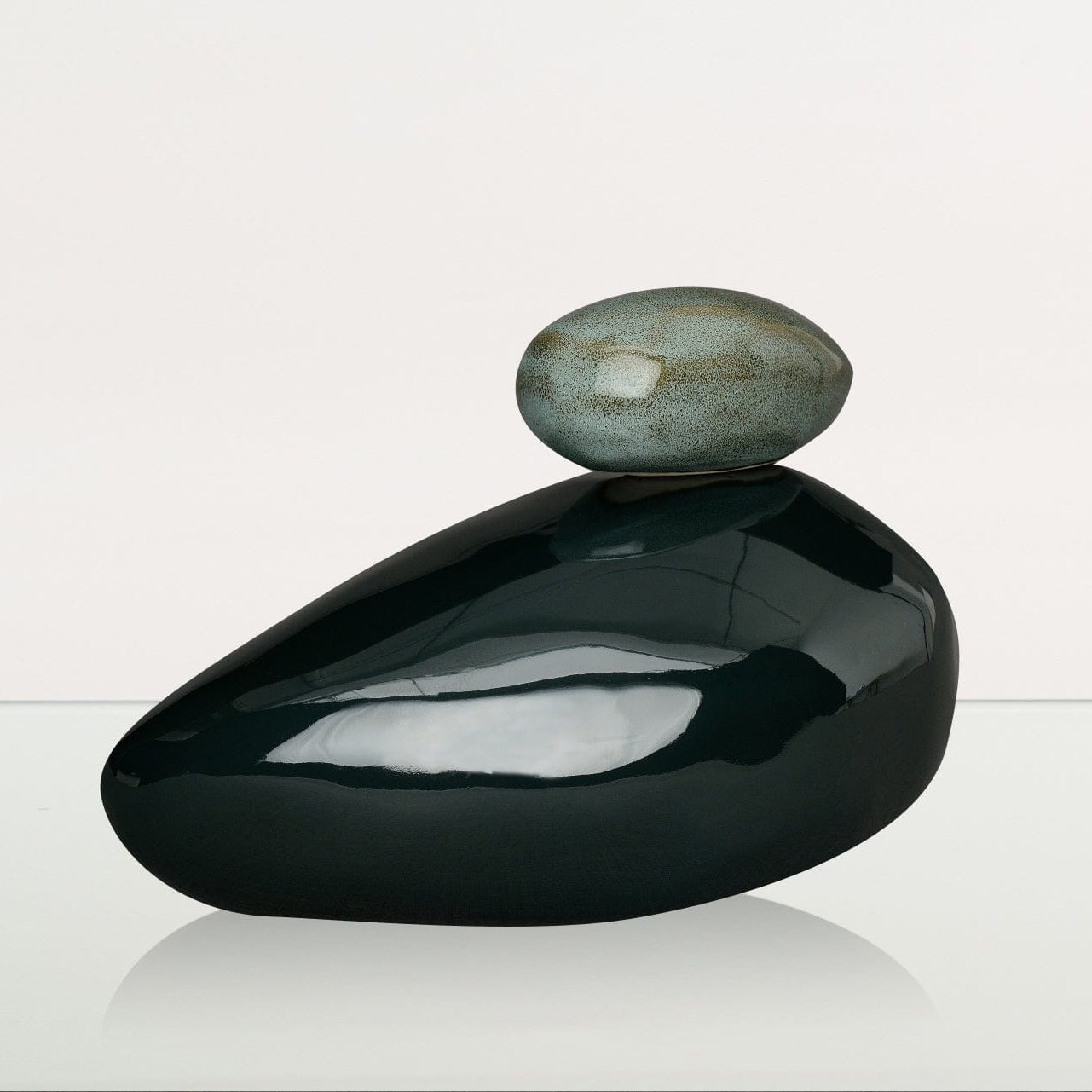 Pebbles Adult Cremation Urn for Ashes in Green
