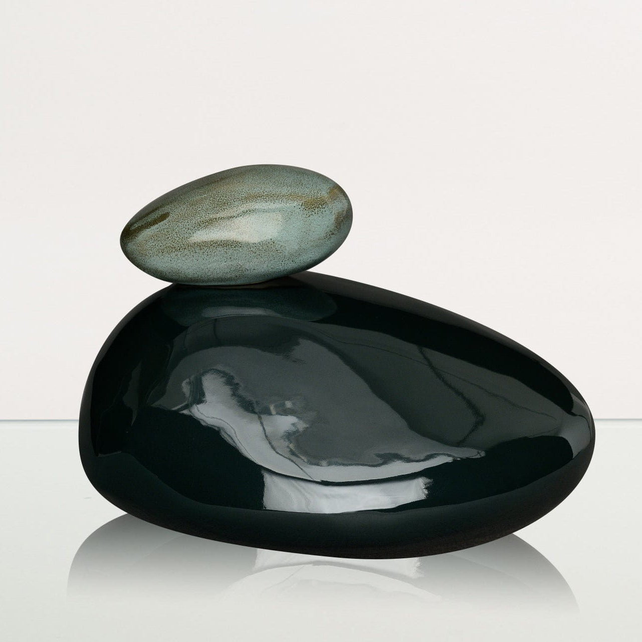 Pebbles Adult Cremation Urn for Ashes in Green