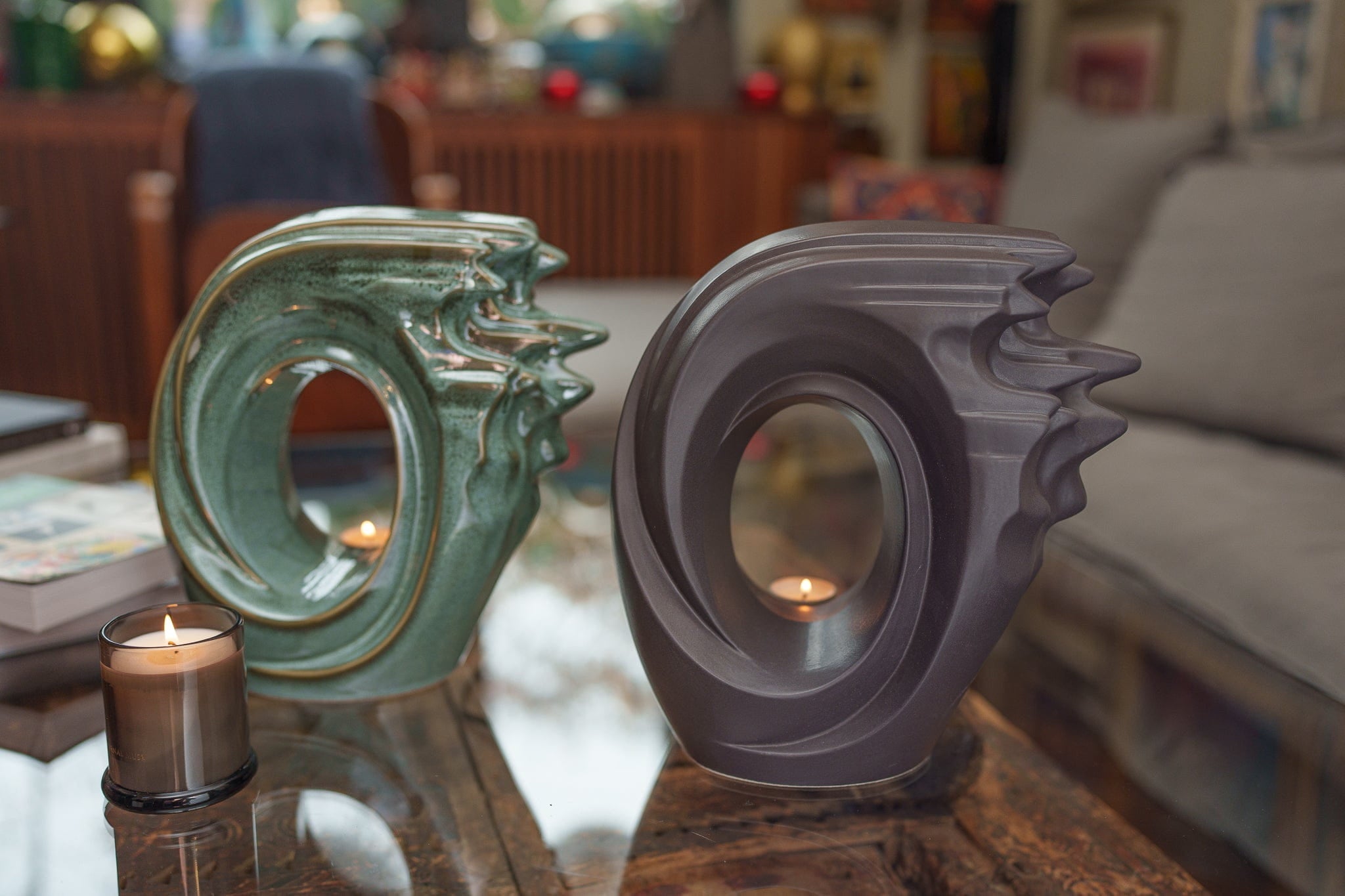 Zephyr Adult Cremation Urn for Ashes in Matte Grey