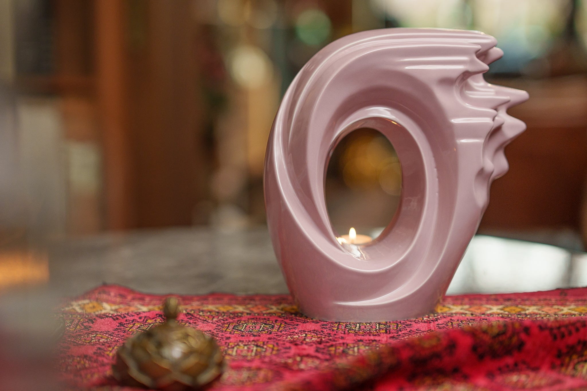 Zephyr Adult Cremation Urn for Ashes in Pink