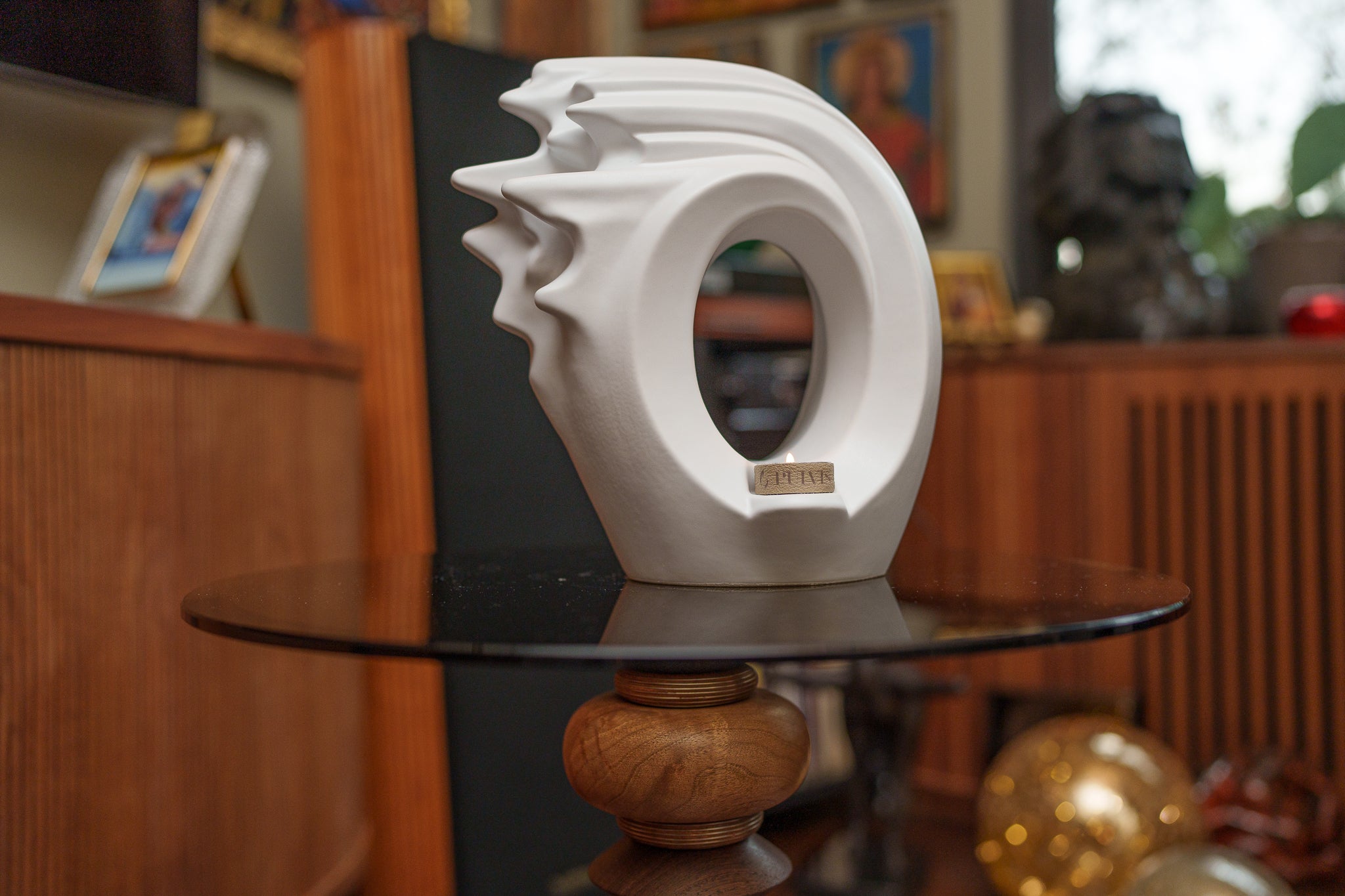 Zephyr Adult Cremation Urn for Ashes in Matte White