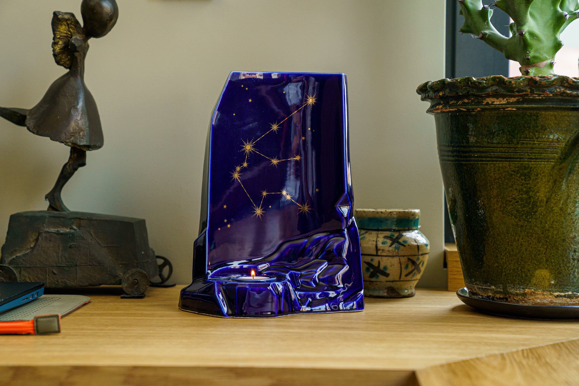 Zodiac Aquarius Adult Cremation Urn for Ashes