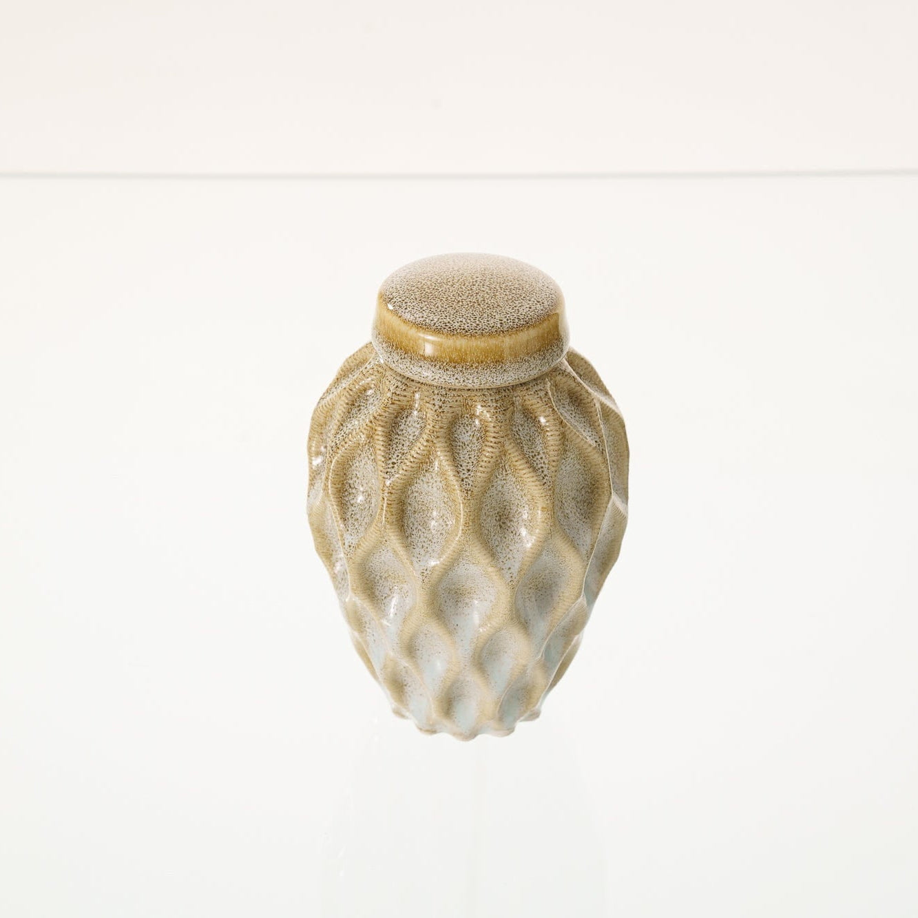 Echo Keepsake Urn for Ashes in Light Sand