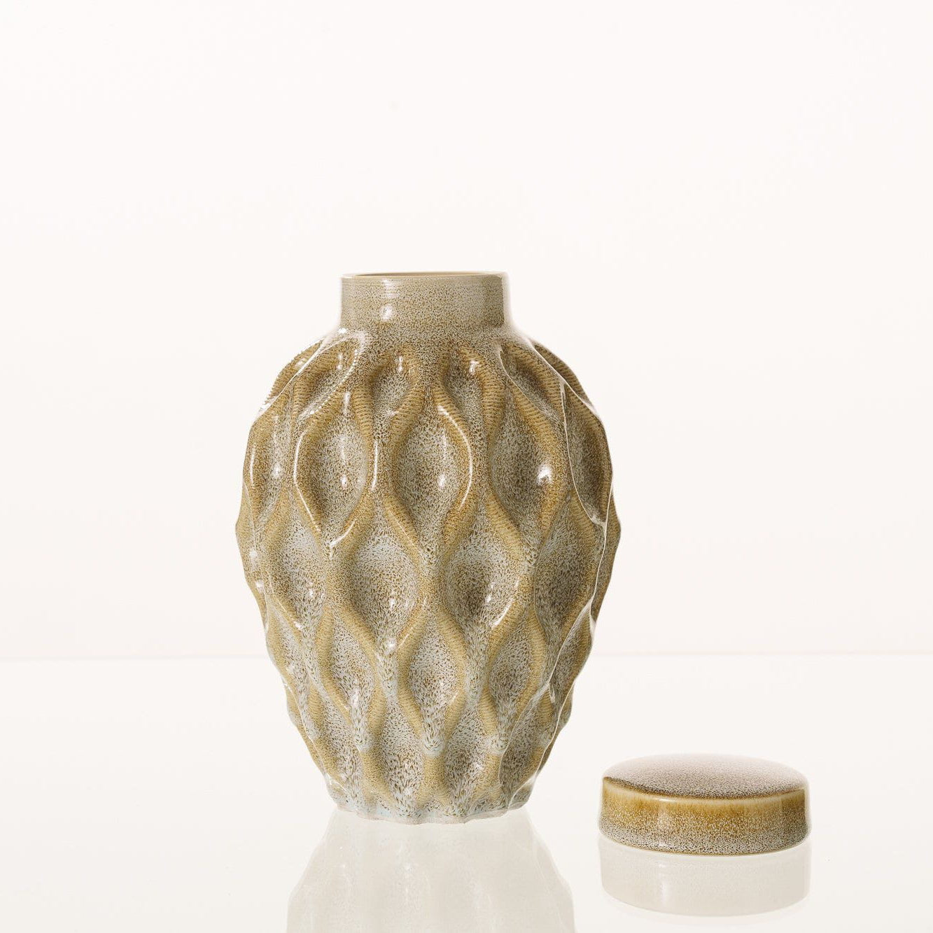 Echo Medium Urn for Ashes in Light Sand
