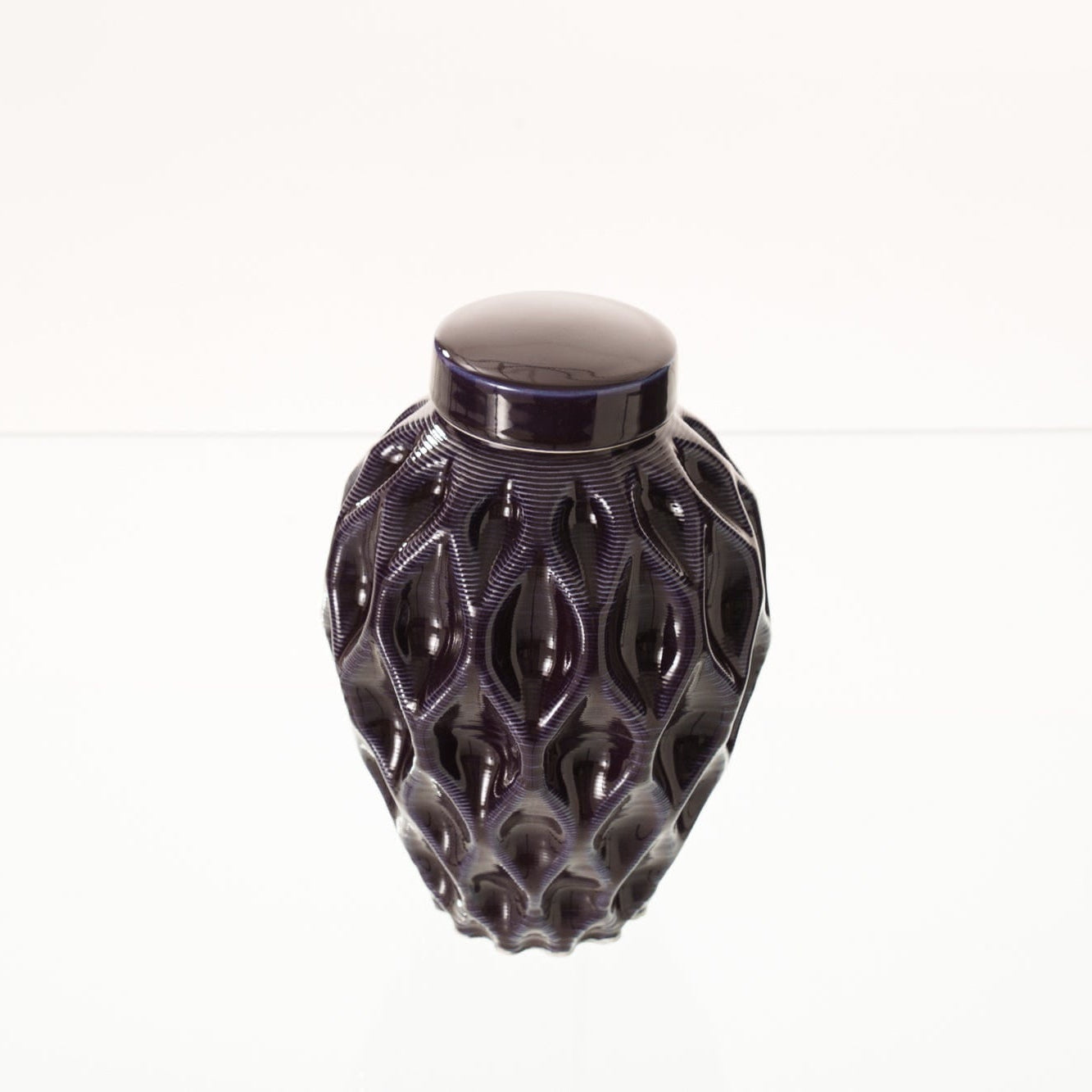 Echo Medium Urn for Ashes in Purple