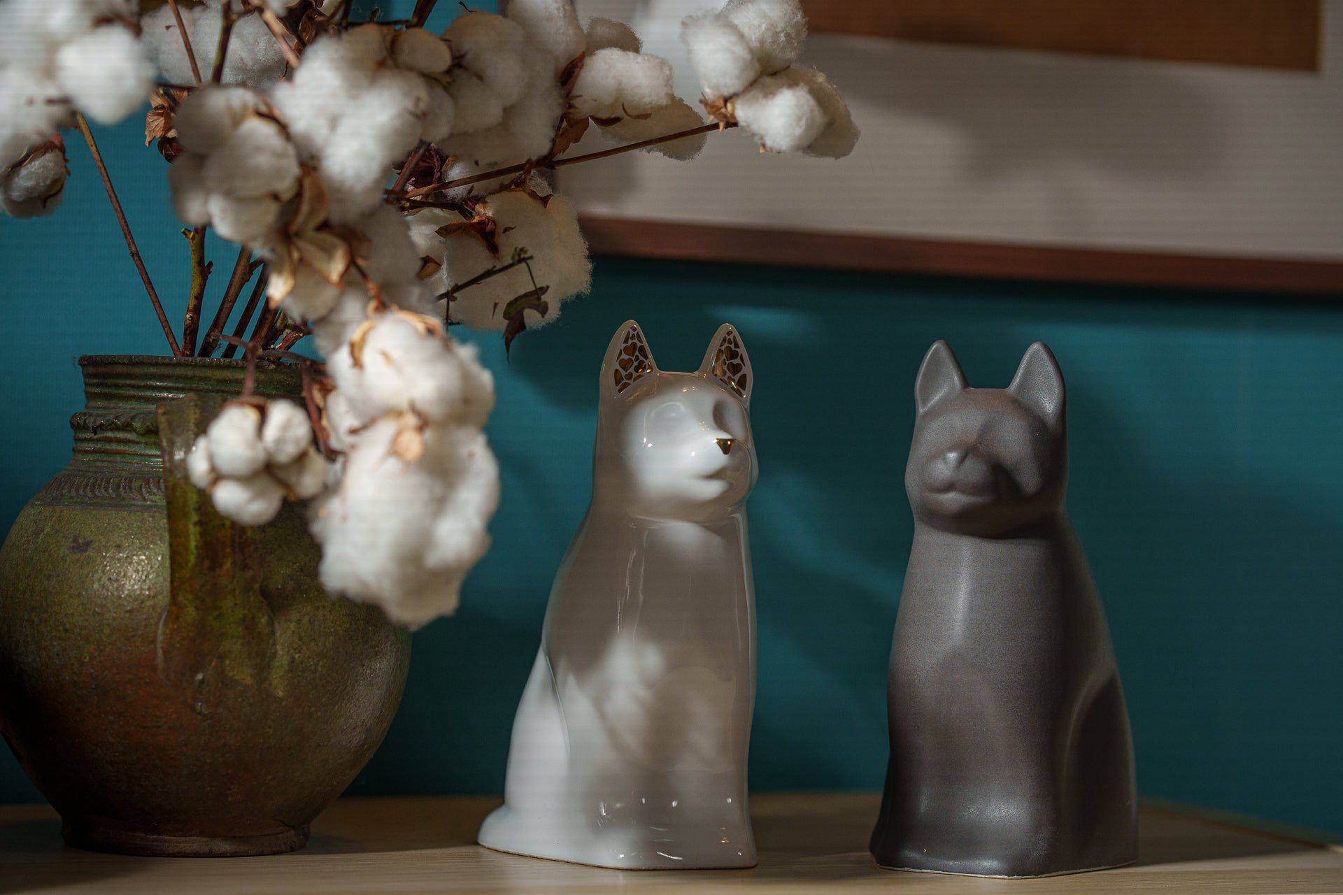 Barkley Dog Pet Urn for Ashes in Matte Grey