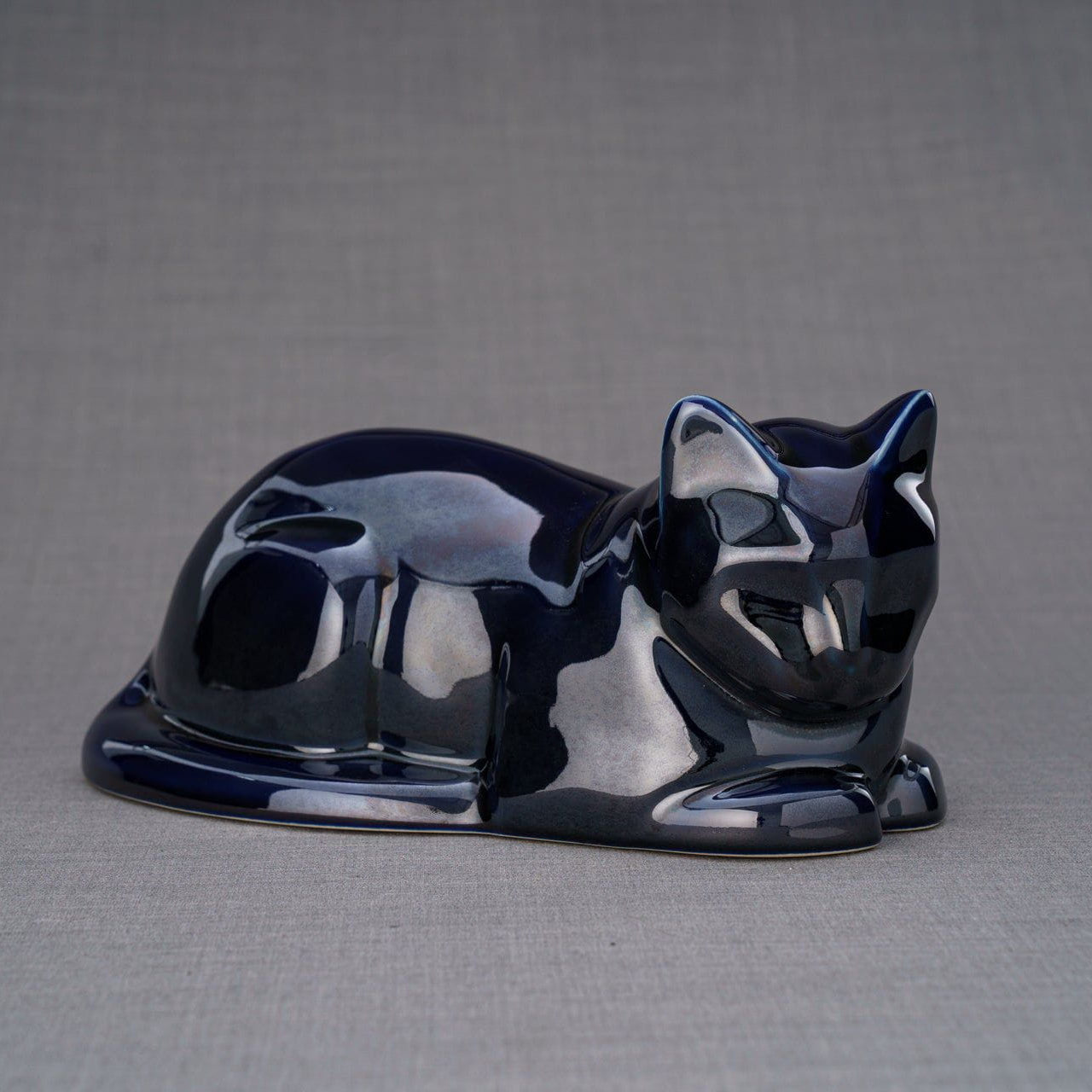 Lying Cat Urn for Ashes in Metallic Blue