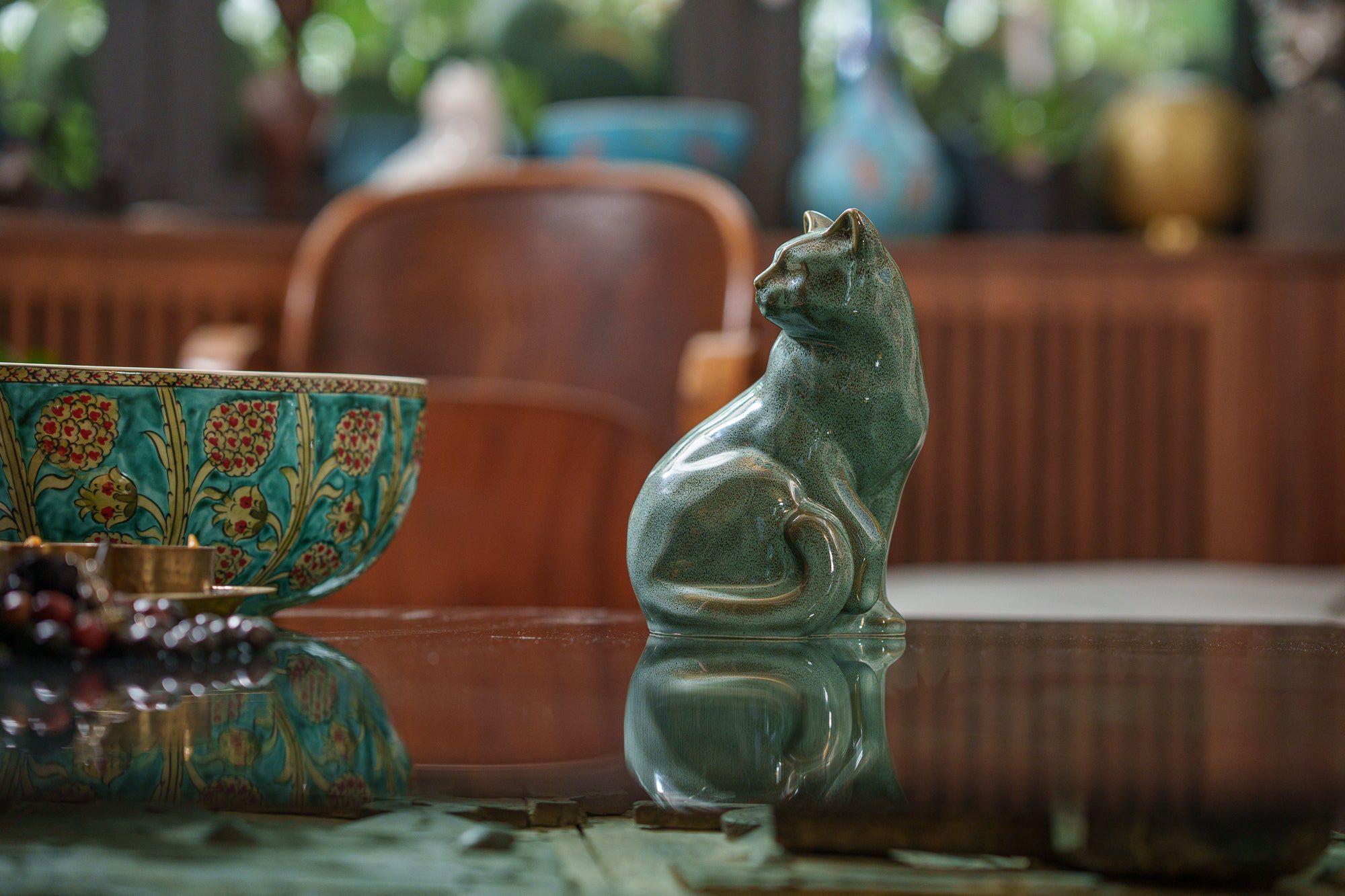 Felix Cat Urn for Ashes in Oily Green