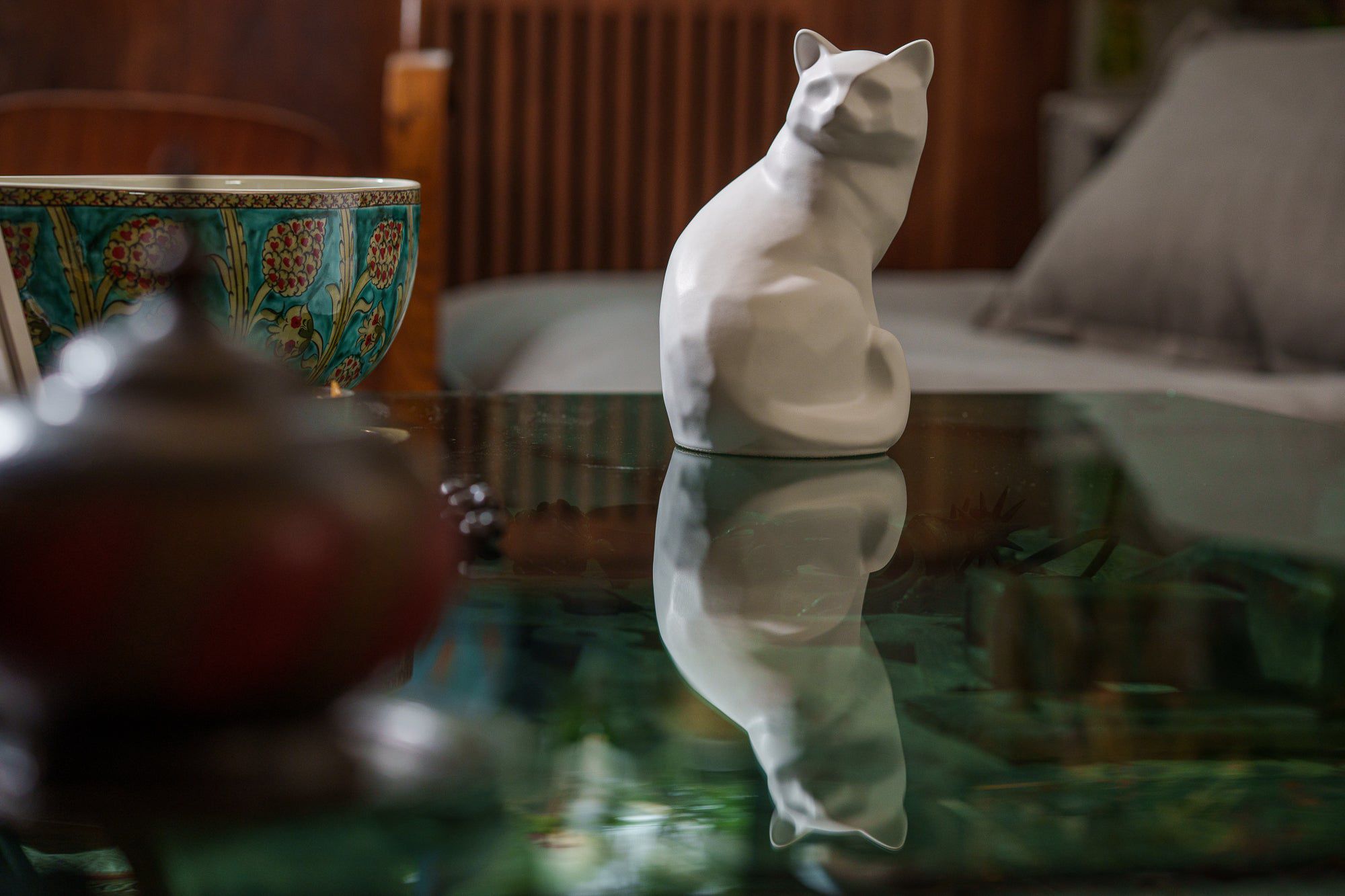 Felix Cat Urn for Ashes in Matte White
