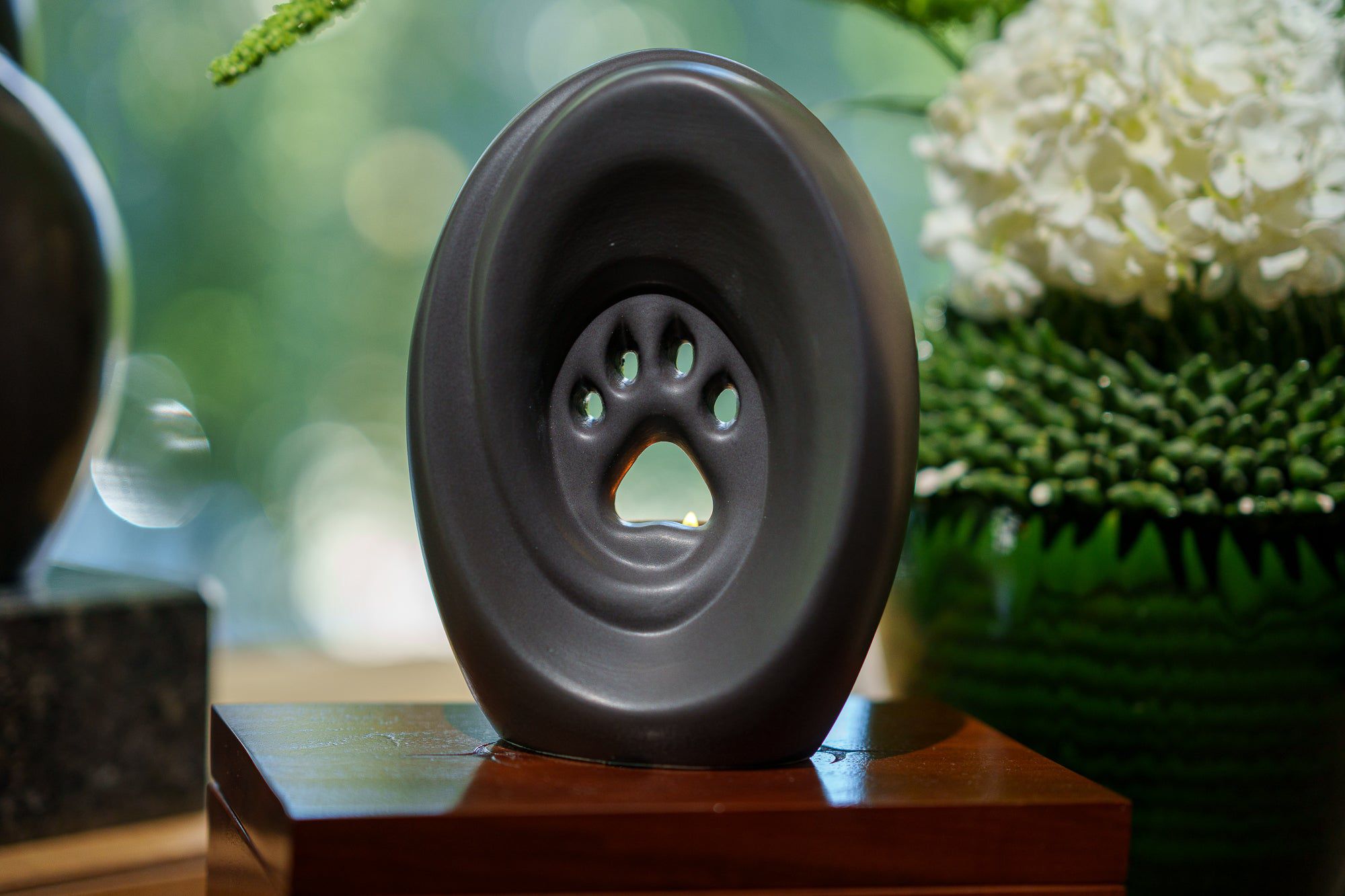 Paw Pet Urn for Ashes in Matte Grey