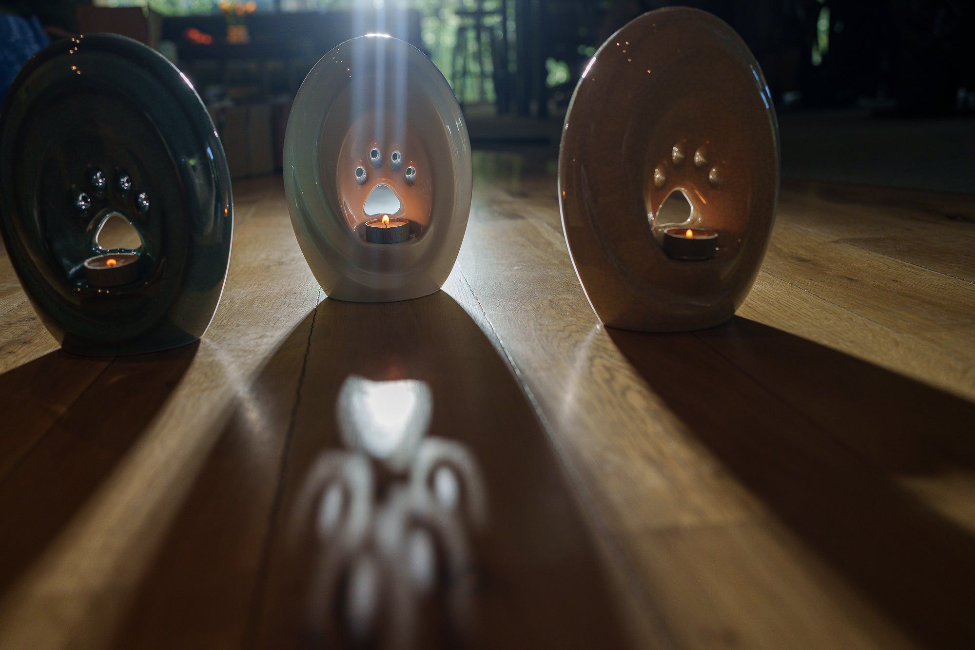 Paw Pet Urn for Ashes in White