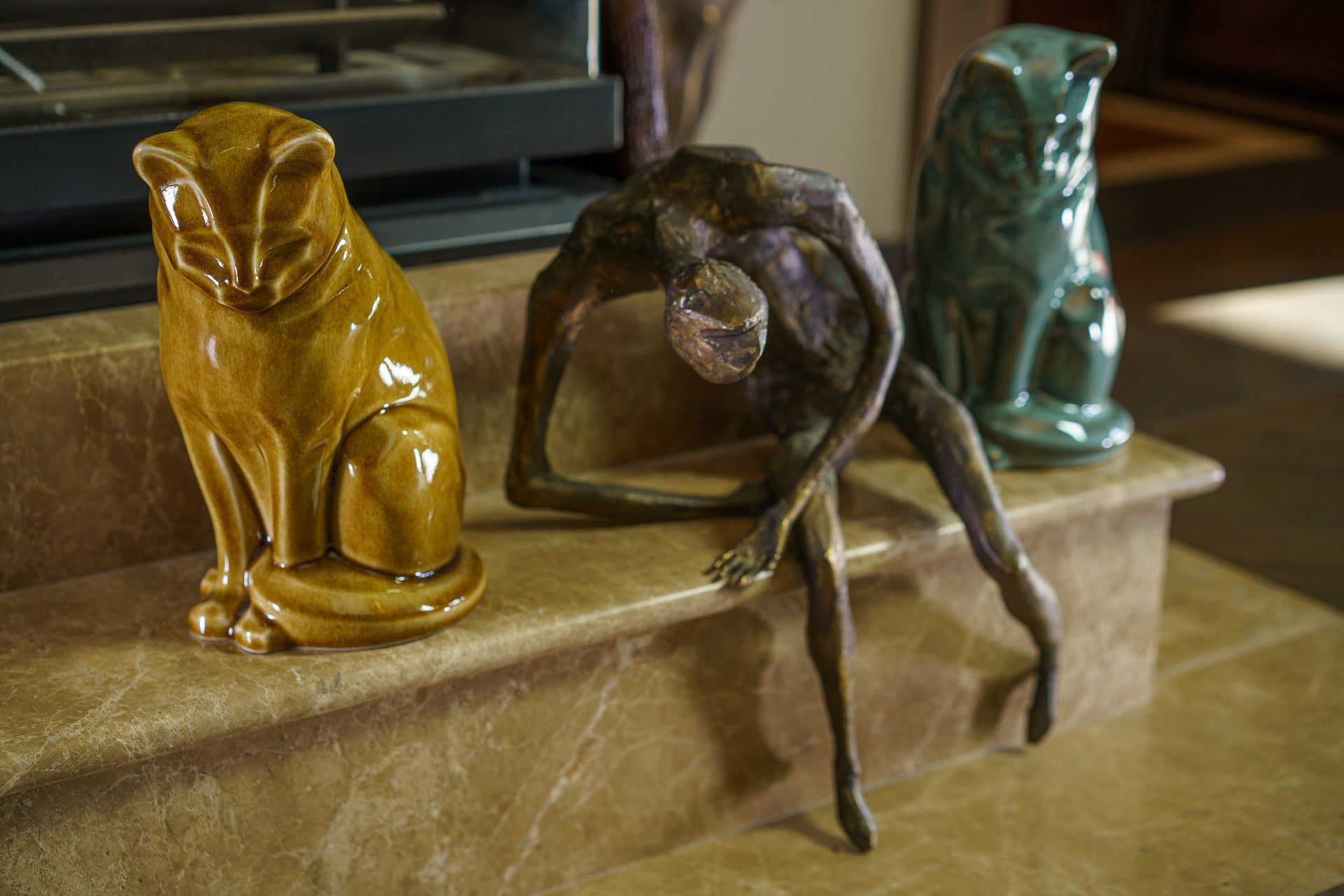 Sitting Cat Pet Urn for Ashes in Blue Melange
