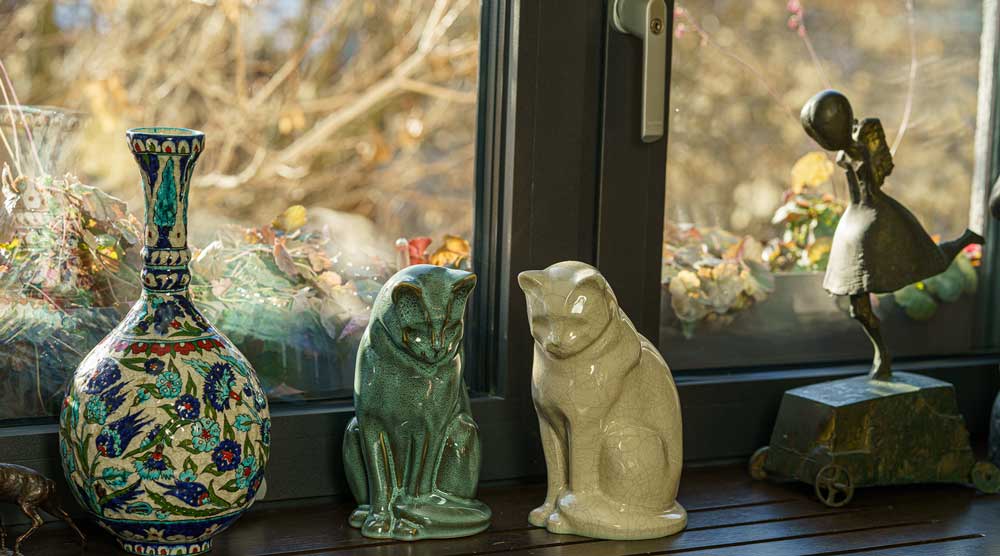 cremation urns specially made for cats
