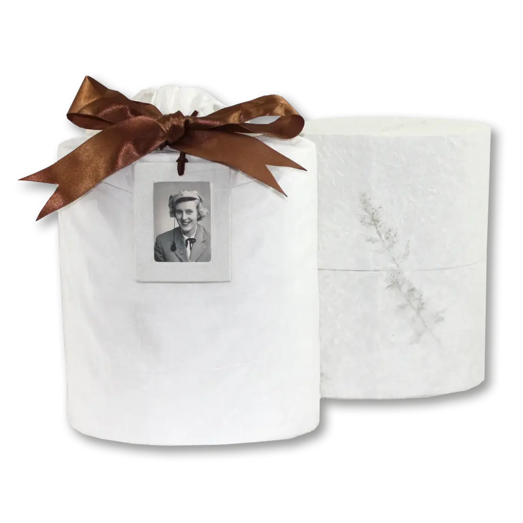 Reflect Earthurn Biodegradable Urn for Ashes with White Silk Bag - Extra Large