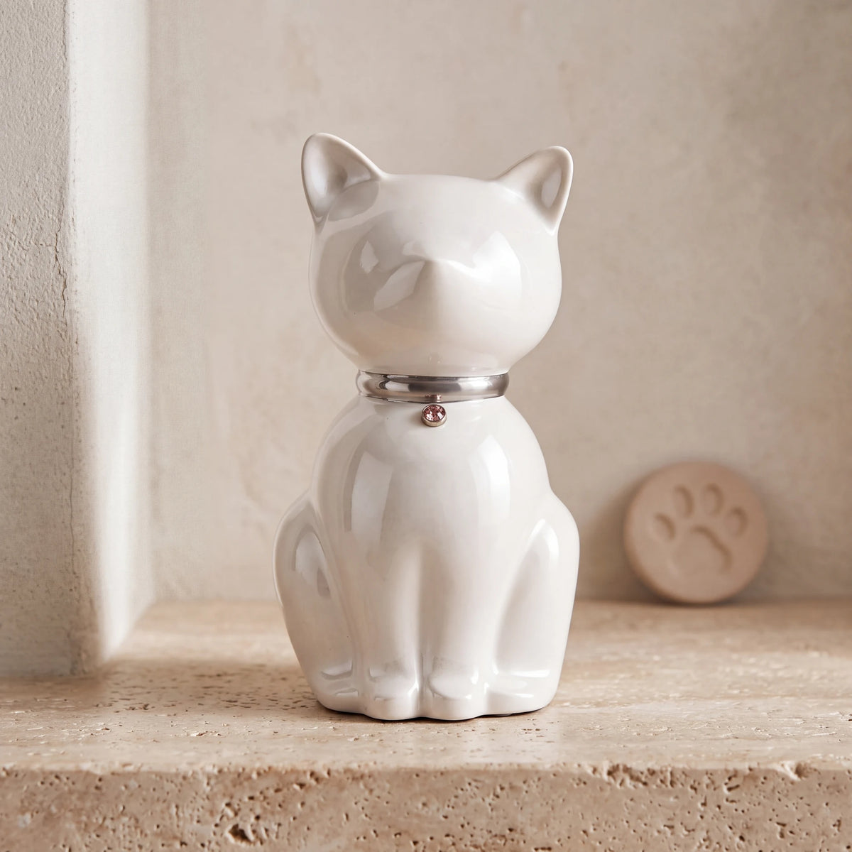 Cat-Urn-for-Ashes-in-White-Silver-pet_paw_token