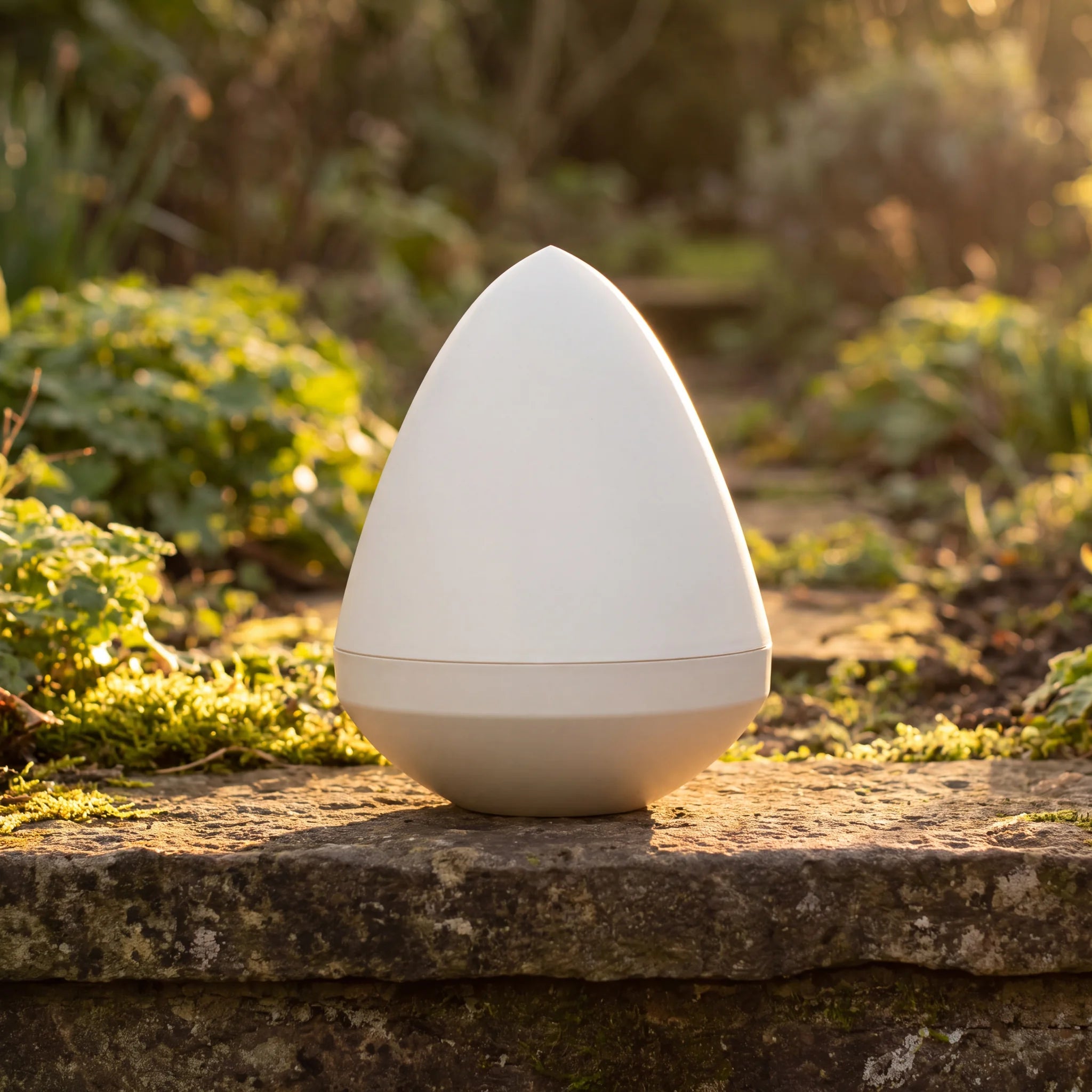 Celeste Biodegradable Urn for Ashes in Ivory