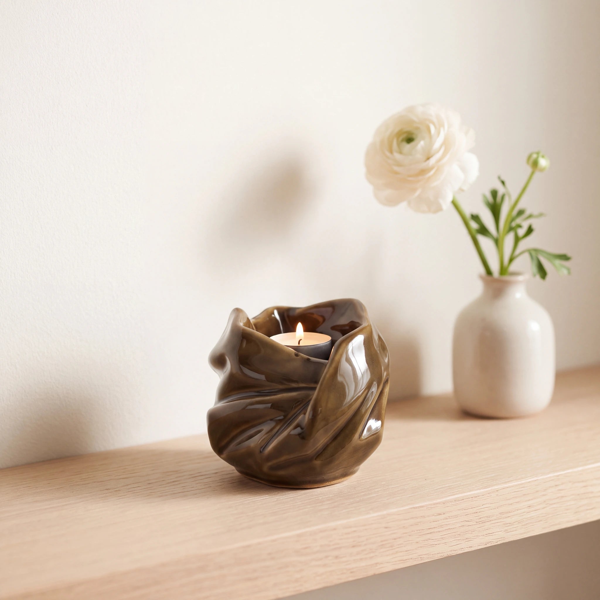 Comfort-Candle-Small-Urn-for-Ashes-in-Brown-keepsake_bud_vase